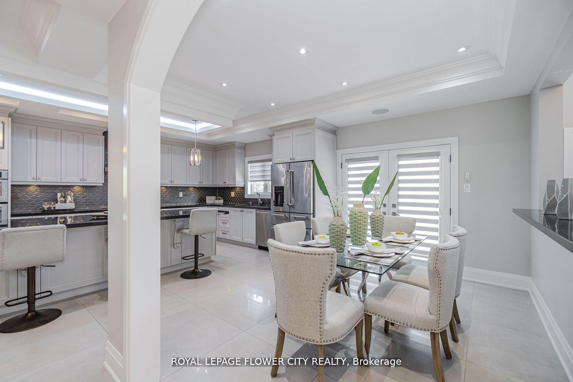 Photo 8 of 36 Louvain Drive, Brampton, Vales of Castlemore North — HOMEH