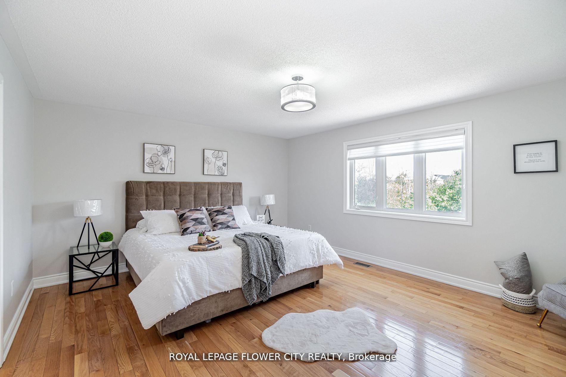 Photo 15 of 36 Louvain Drive, Brampton, Vales of Castlemore North — HOMEH