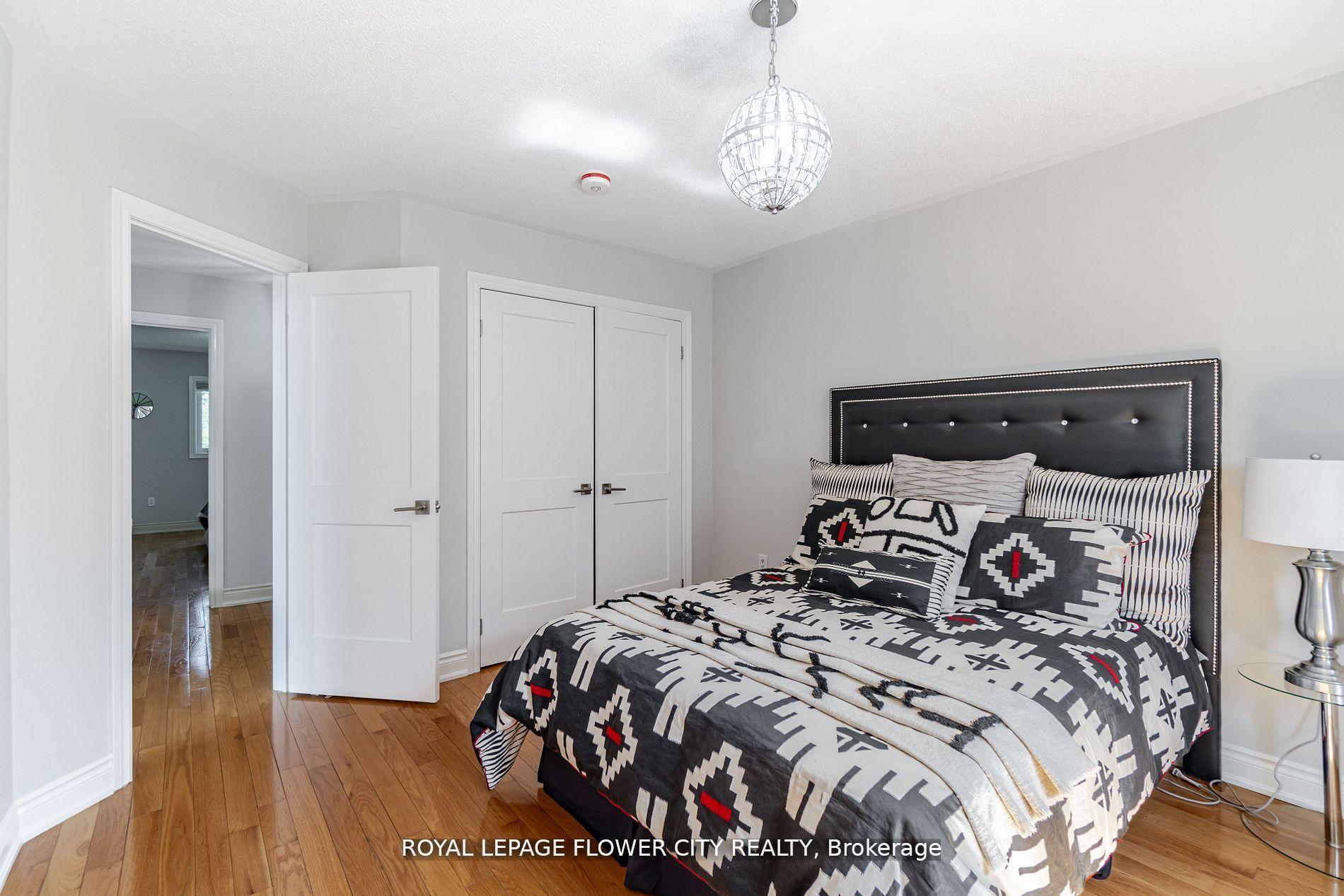 Photo 21 of 36 Louvain Drive, Brampton, Vales of Castlemore North — HOMEH