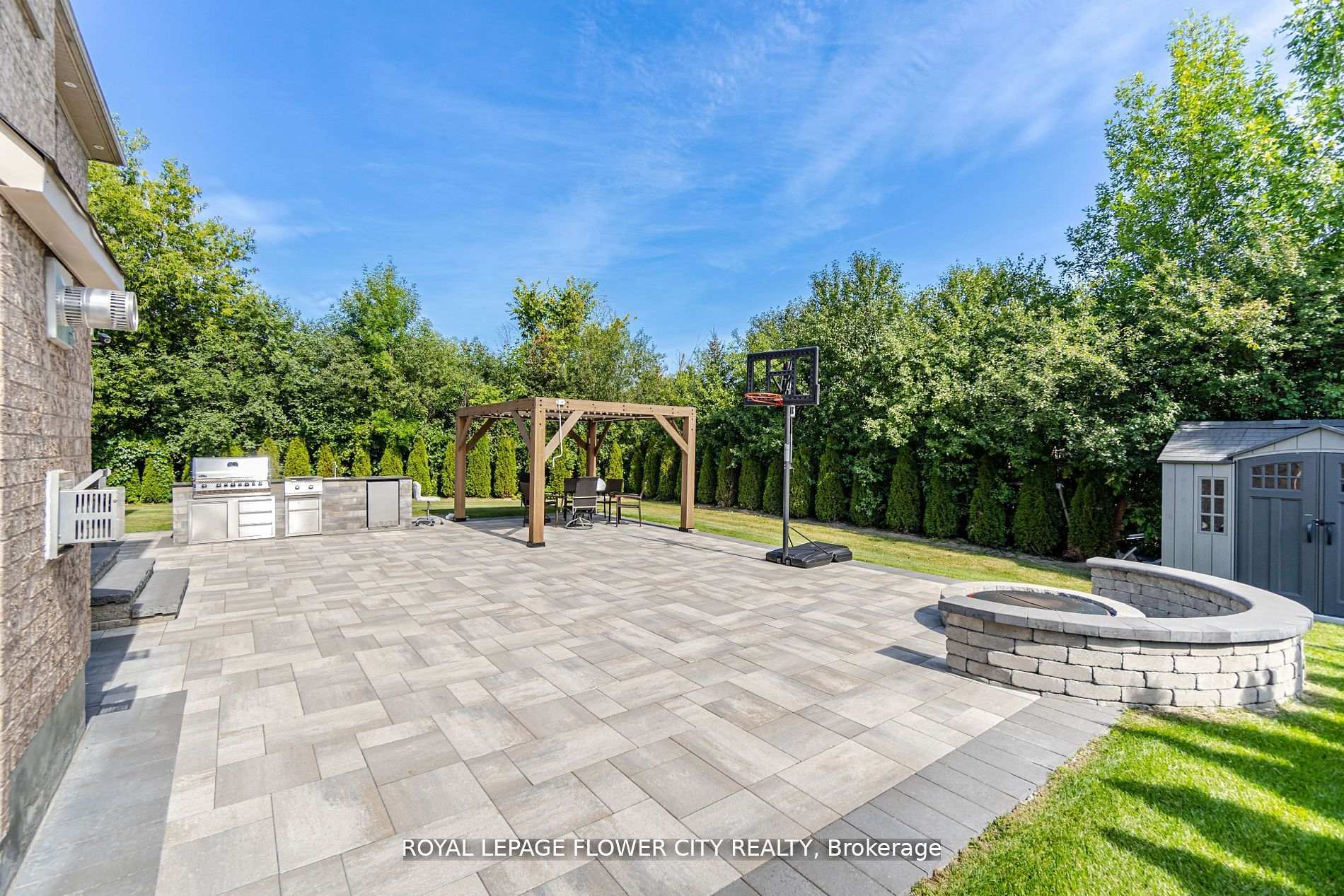 Photo 26 of 36 Louvain Drive, Brampton, Vales of Castlemore North — HOMEH