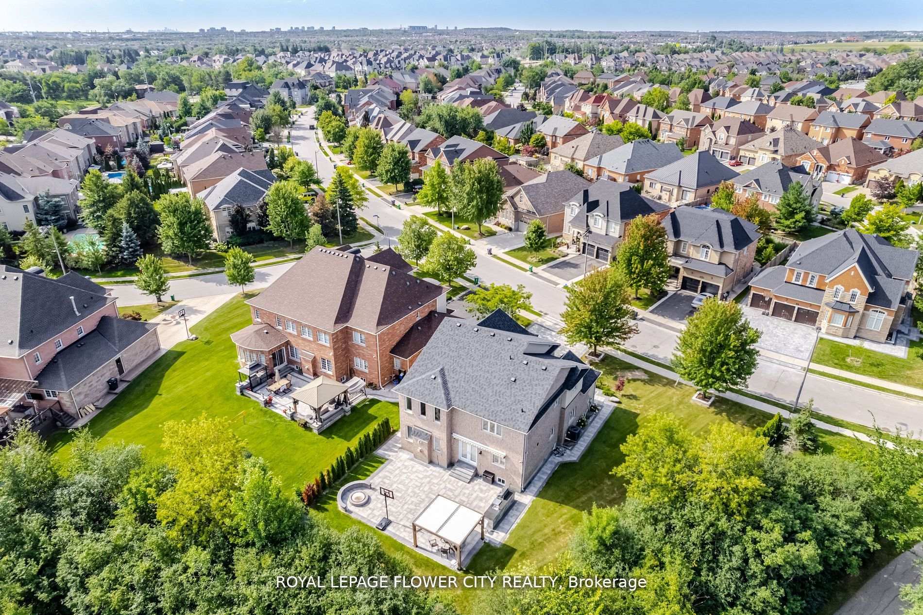 Photo 31 of 36 Louvain Drive, Brampton, Vales of Castlemore North — HOMEH