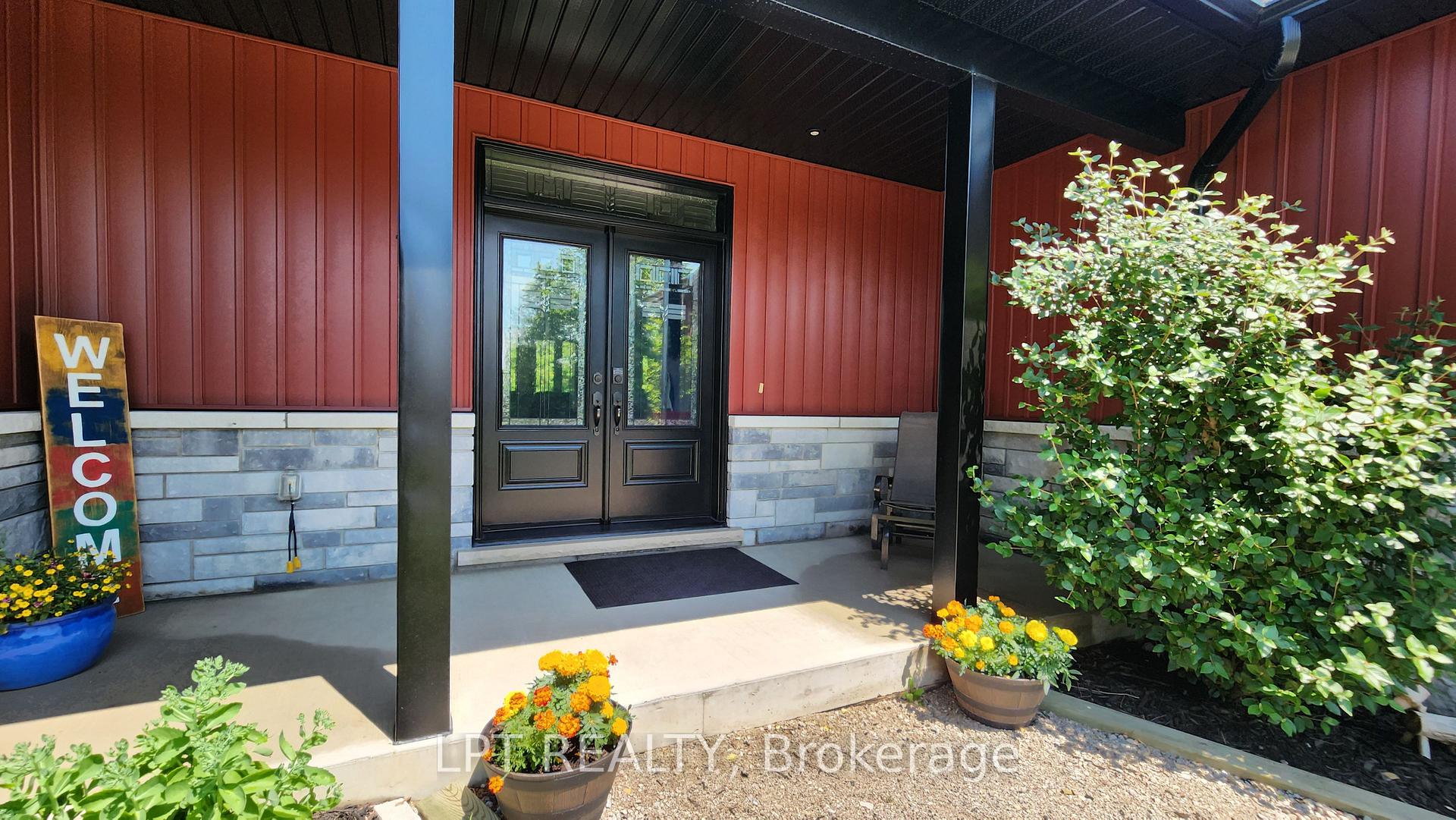 Photo 4 of 3265 Vigo Road, Springwater, Rural Springwater — HOMEH