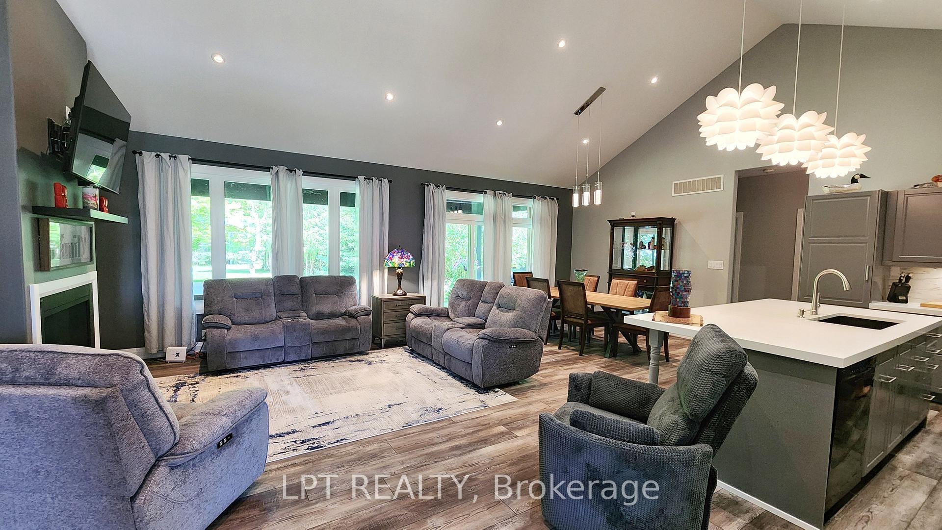Photo 6 of 3265 Vigo Road, Springwater, Rural Springwater — HOMEH