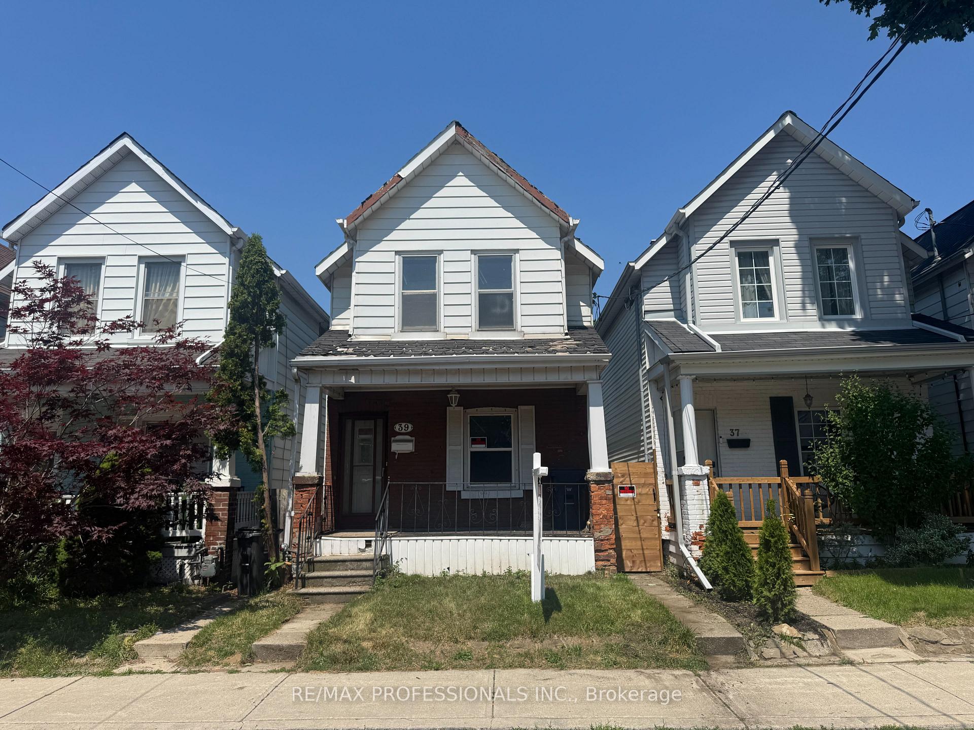 Photo 2 of 39 Holley Avenue, North York, Weston — HOMEH