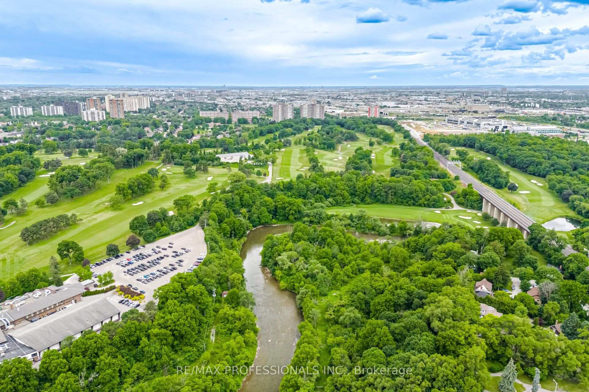 Photo 26 of 39 Holley Avenue, North York, Weston — HOMEH