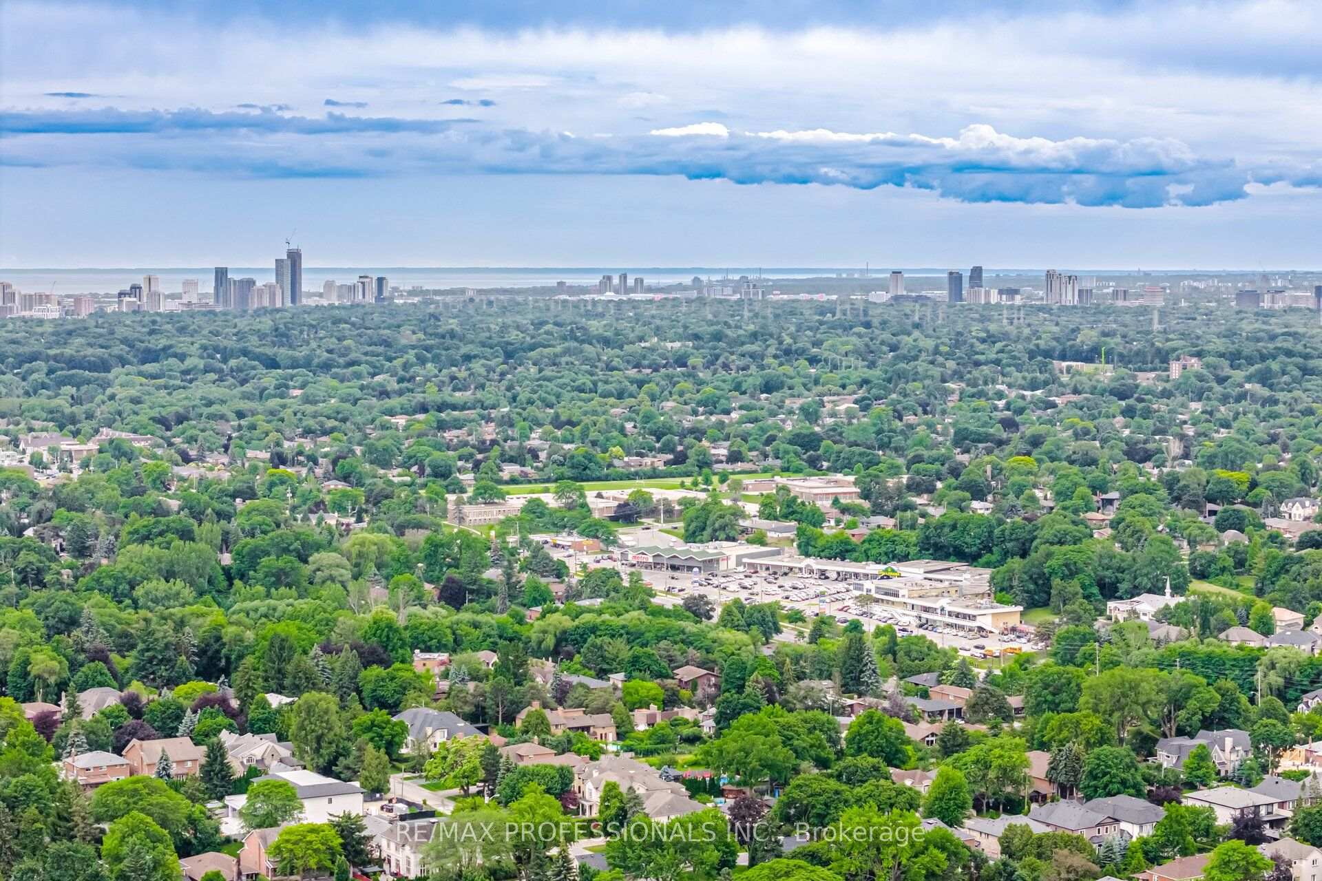 Photo 28 of 39 Holley Avenue, North York, Weston — HOMEH