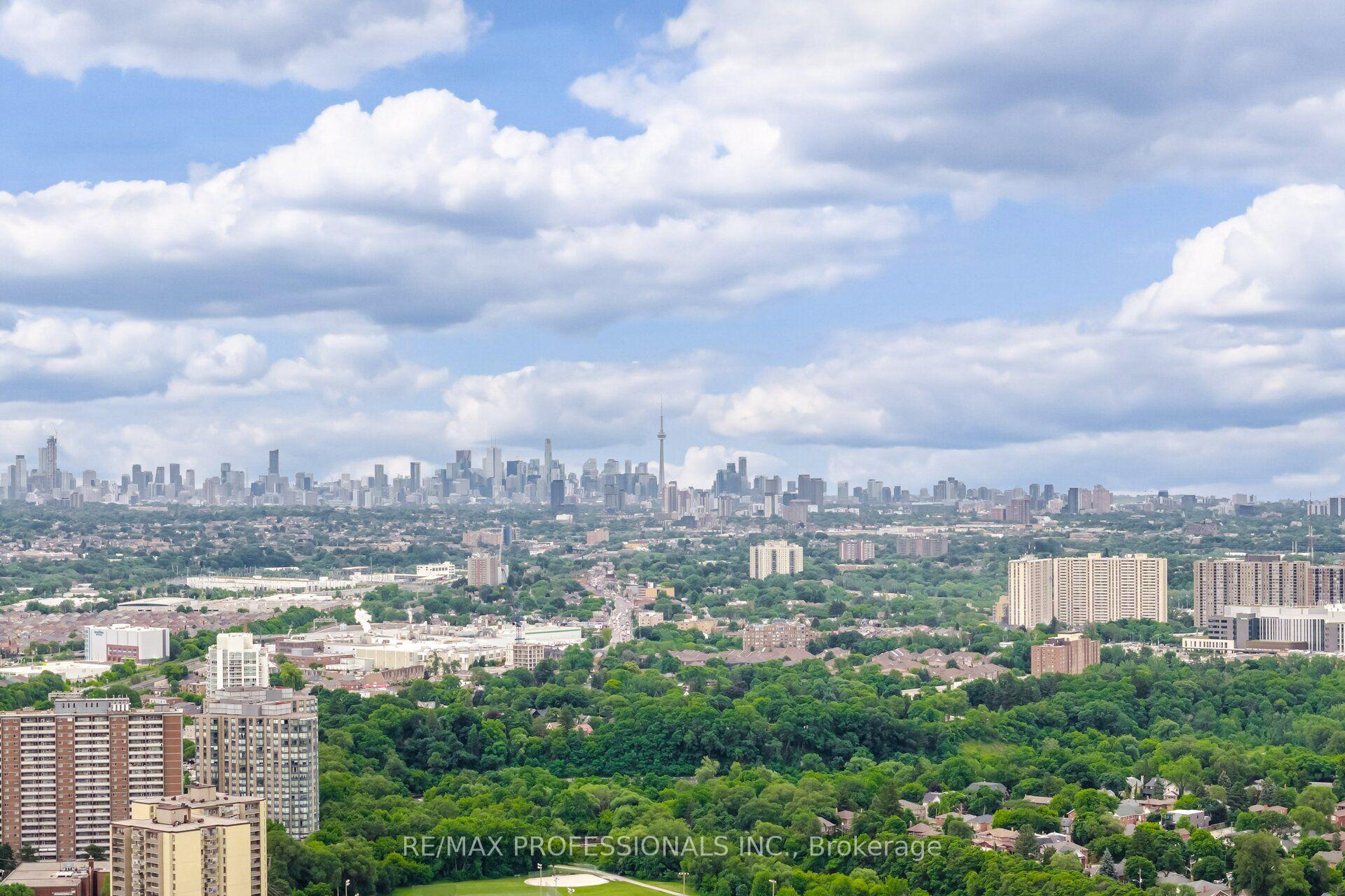 Photo 32 of 39 Holley Avenue, North York, Weston — HOMEH