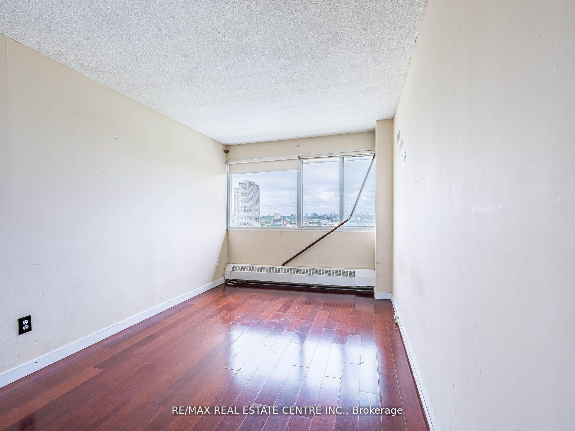 Photo 7 of Unit 1806, 735 Don Mills Road, Toronto, Flemingdon Park — HOMEH