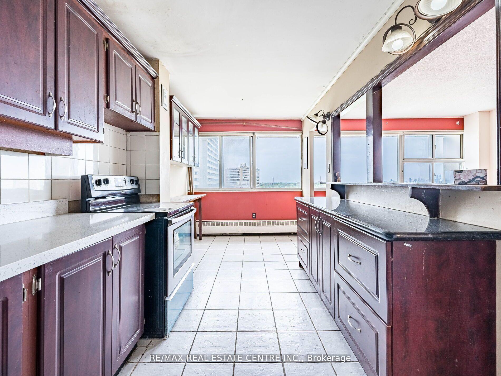 Photo 9 of Unit 1806, 735 Don Mills Road, Toronto, Flemingdon Park — HOMEH