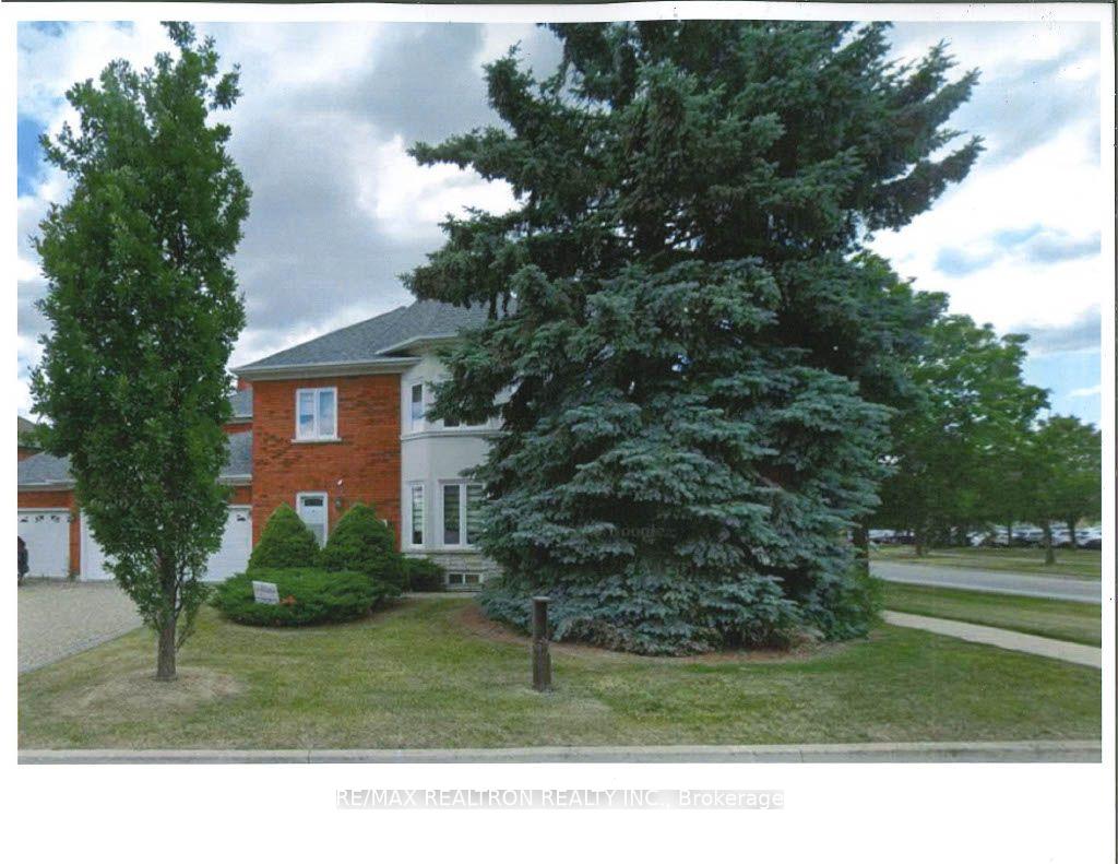 Front of 62 Brookshill Crescent
