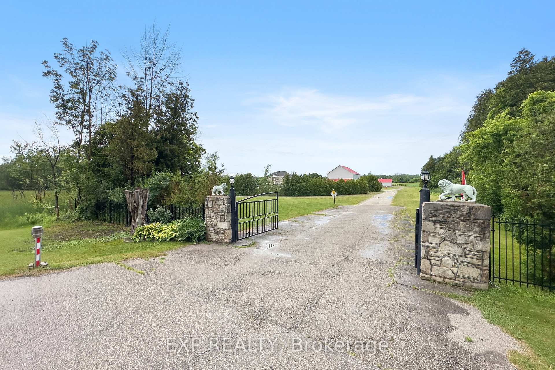 Photo 2 of 11677 Regional Rd 25, Halton Hills, Rural Esquesing — HOMEH