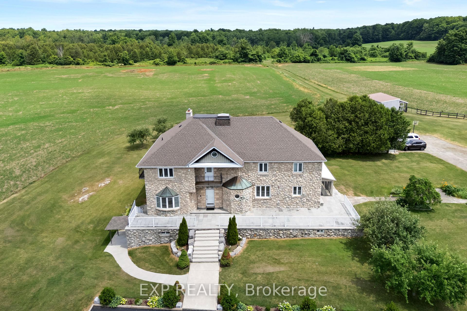 Photo 8 of 11677 Regional Rd 25, Halton Hills, Rural Esquesing — HOMEH