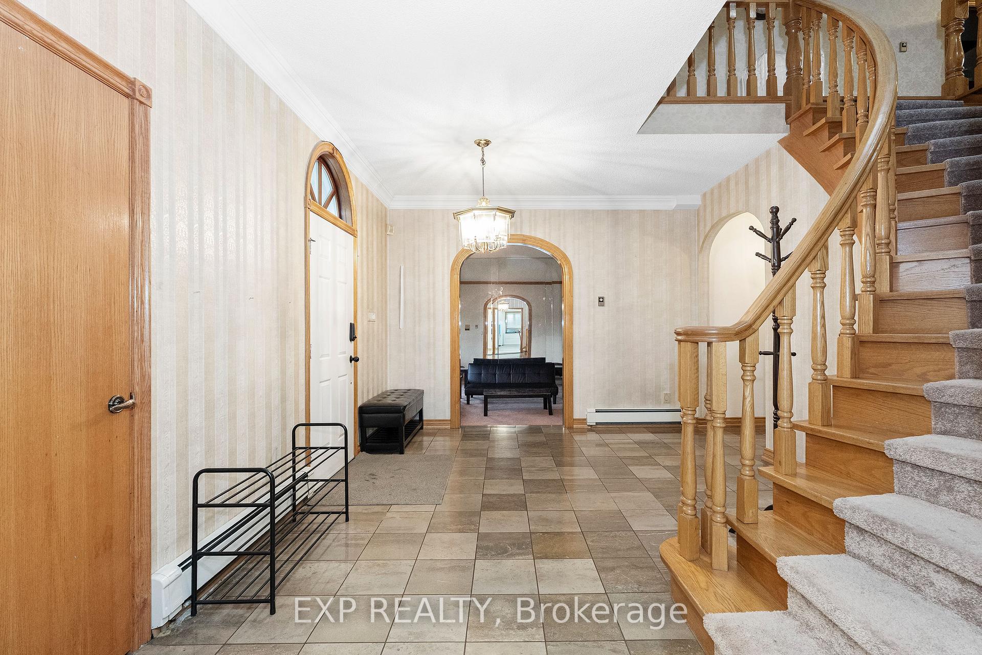 Photo 11 of 11677 Regional Rd 25, Halton Hills, Rural Esquesing — HOMEH