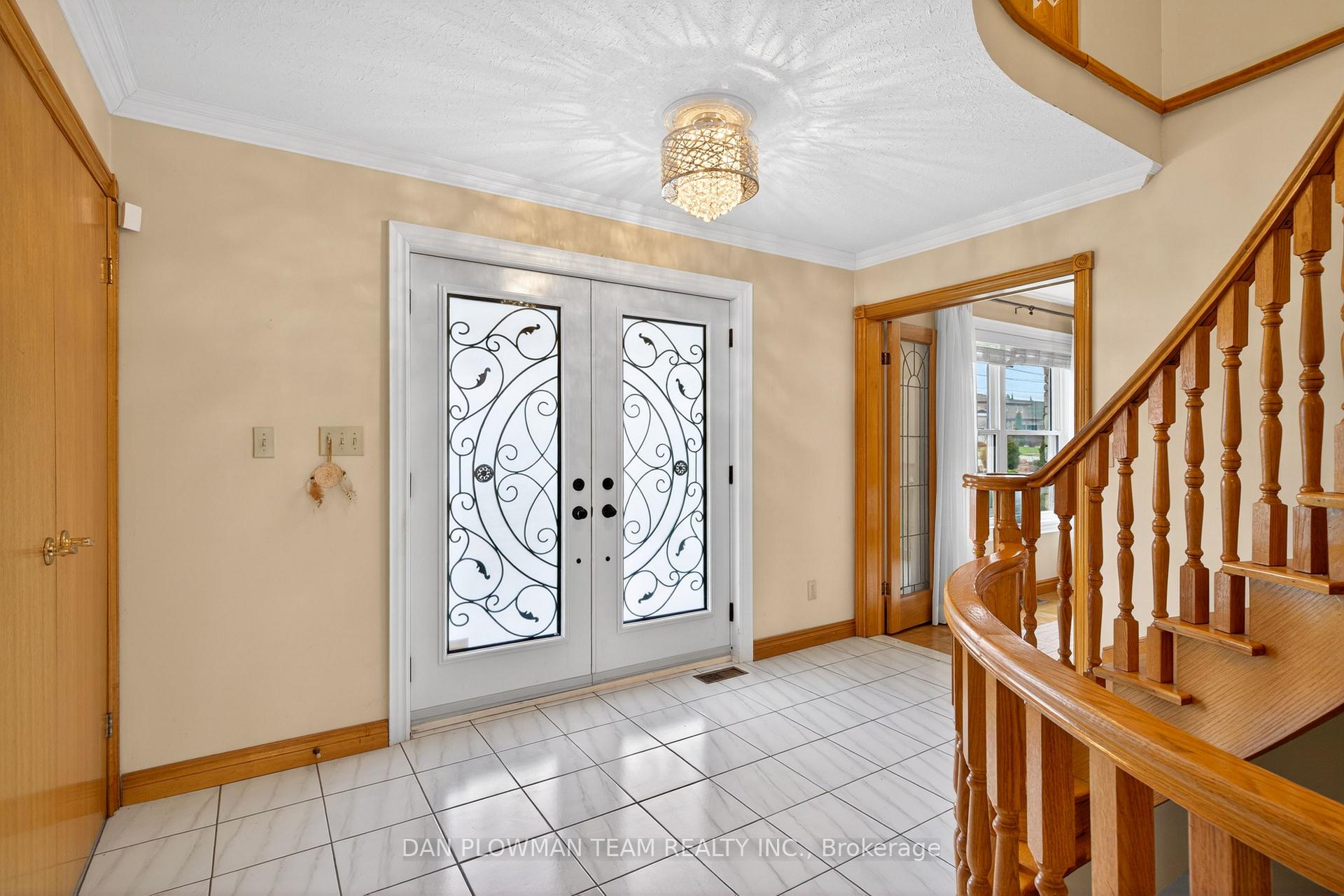 Photo 4 of 357 Powell Road, Whitby, Blue Grass Meadows — HOMEH