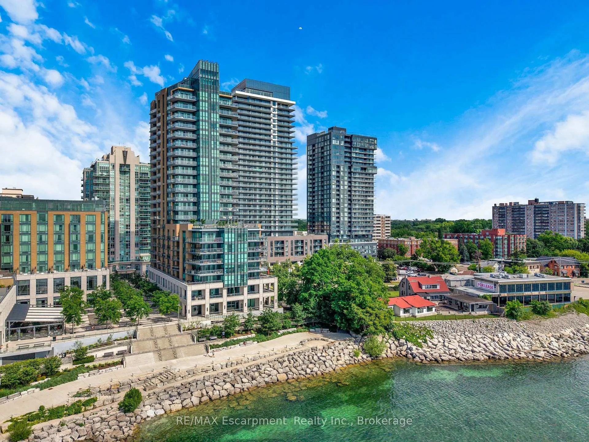 Photo of Unit 605, 2060 Lakeshore Road