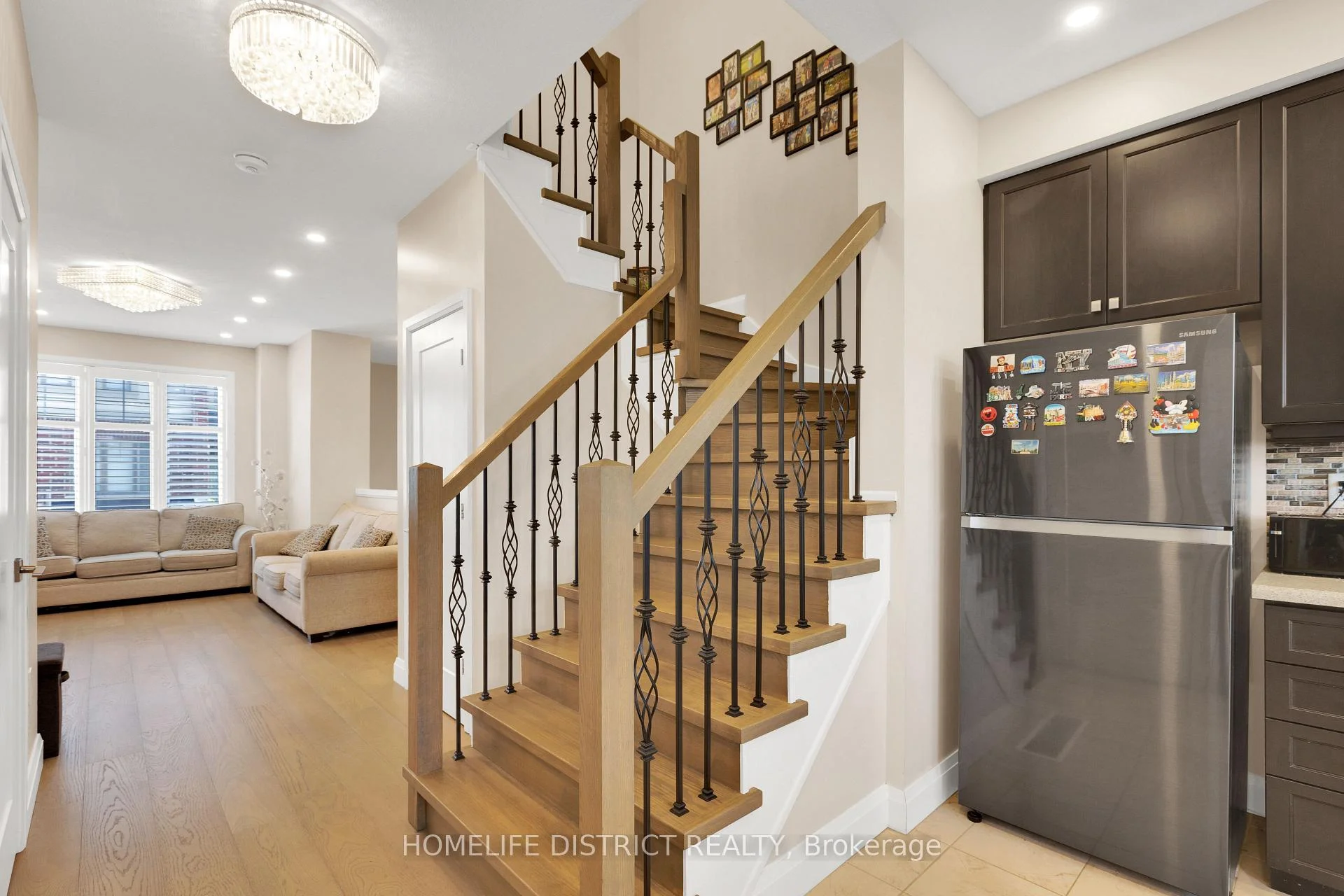 Photo 5 of Unit 68, 1169 Garner Road E, Hamilton, Ancaster — HOMEH