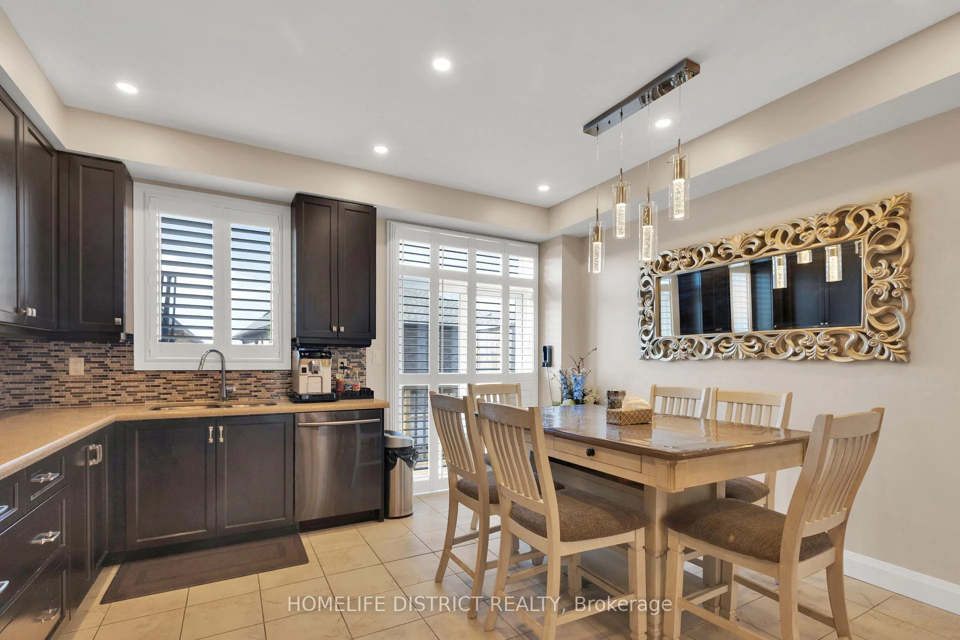 Photo 6 of Unit 68, 1169 Garner Road E, Hamilton, Ancaster — HOMEH