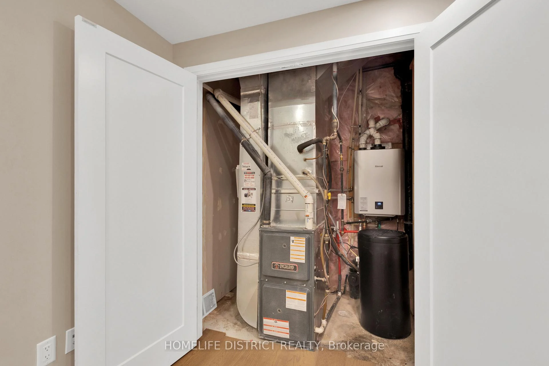 Photo 13 of Unit 68, 1169 Garner Road E, Hamilton, Ancaster — HOMEH