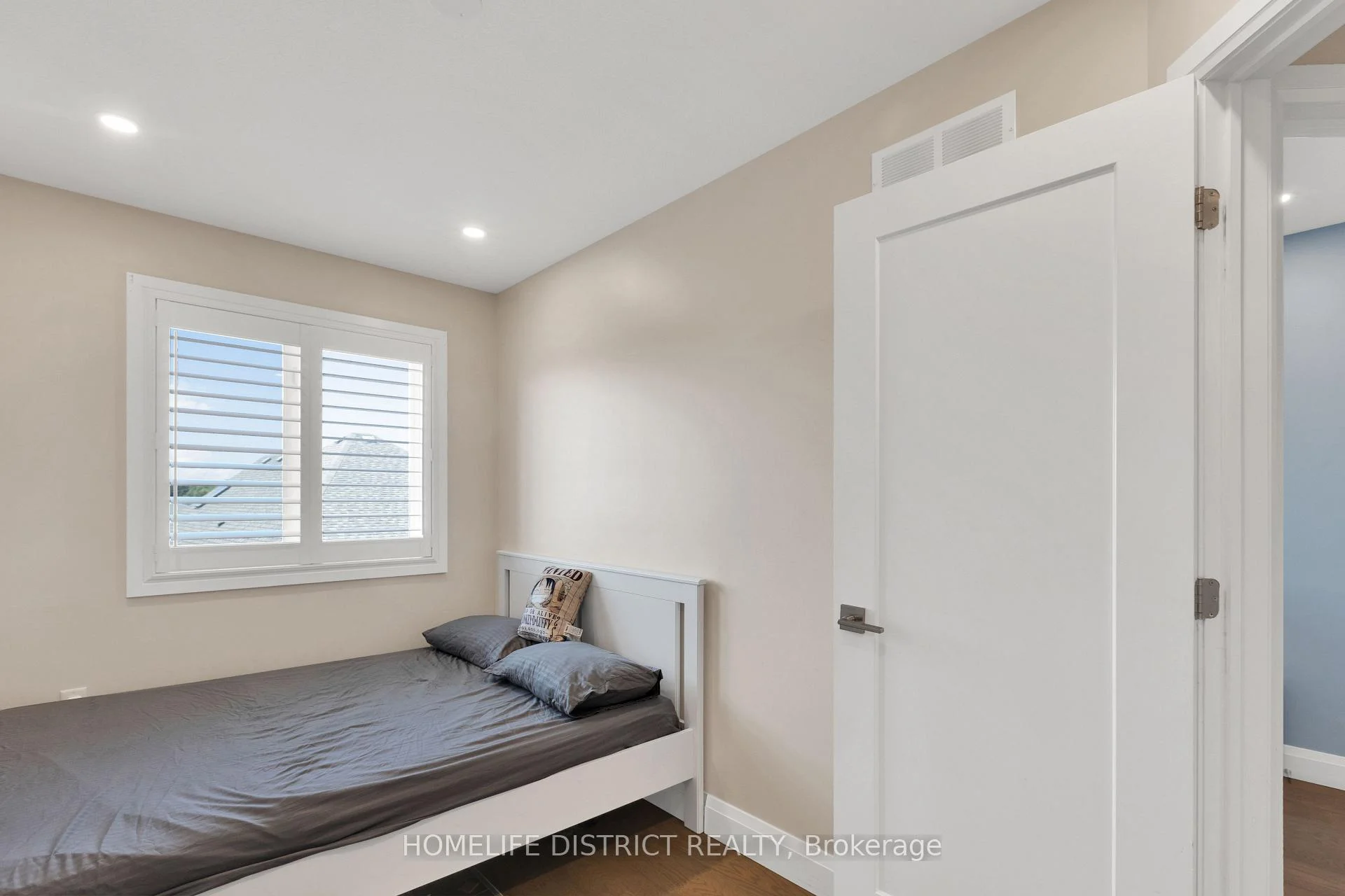Photo 22 of Unit 68, 1169 Garner Road E, Hamilton, Ancaster — HOMEH