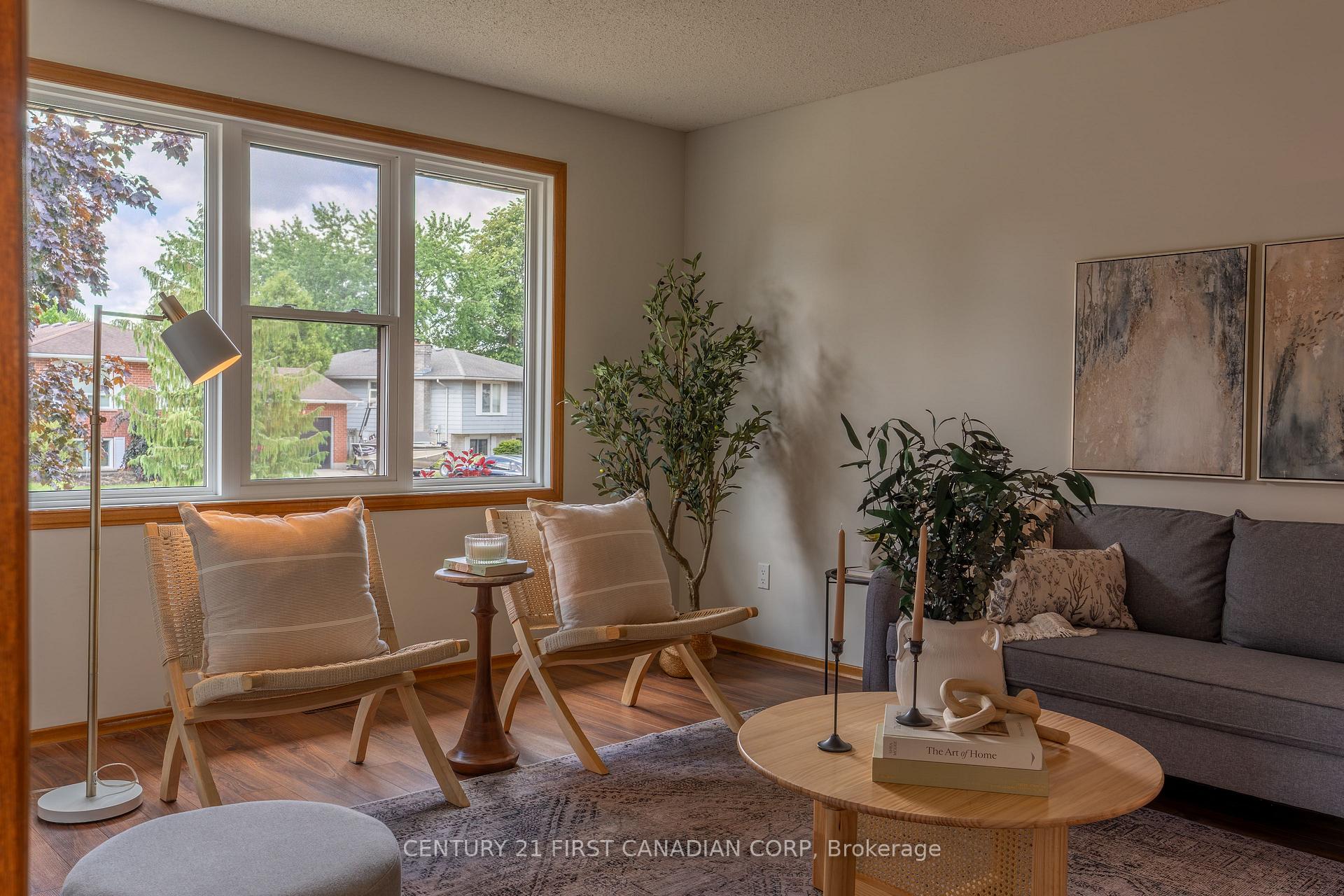 Photo 10 of 45 Westgate Avenue, Strathroy-Caradoc, SW — HOMEH