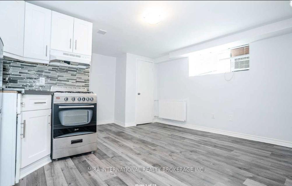 Photo 3 of Unit B4, 70 melbourne Avenue, Toronto, South Parkdale — HOMEH