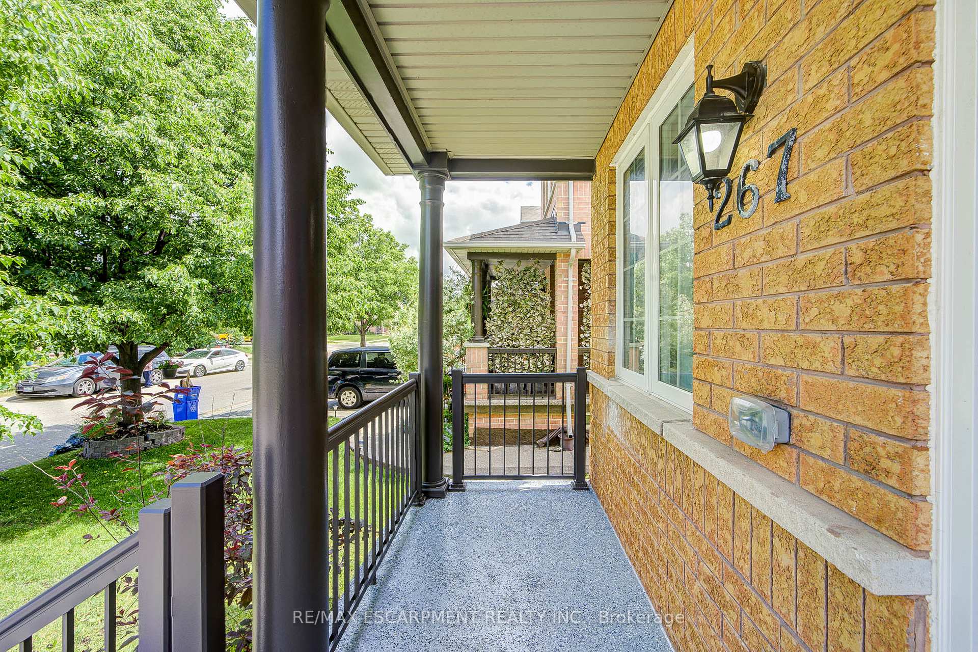 Photo 5 of 267 Fitzgerald Crescent, Milton, Dempsey — HOMEH