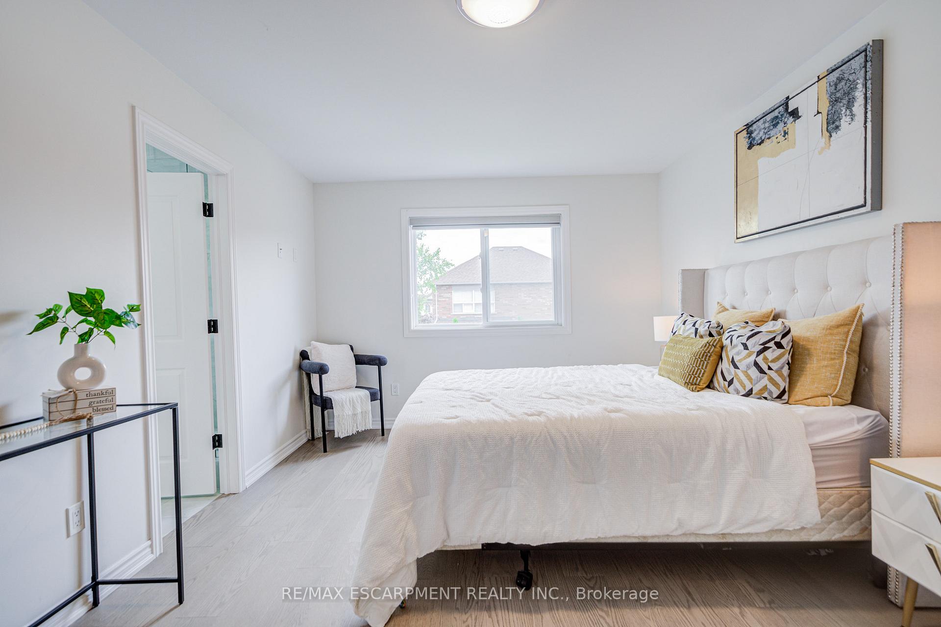 Photo 28 of 267 Fitzgerald Crescent, Milton, Dempsey — HOMEH