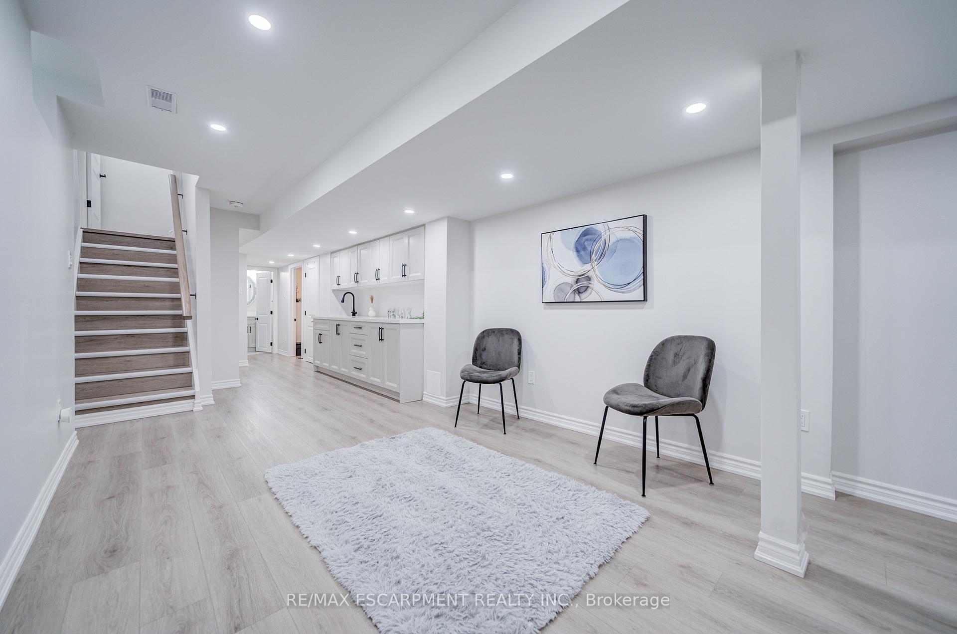 Photo 41 of 267 Fitzgerald Crescent, Milton, Dempsey — HOMEH