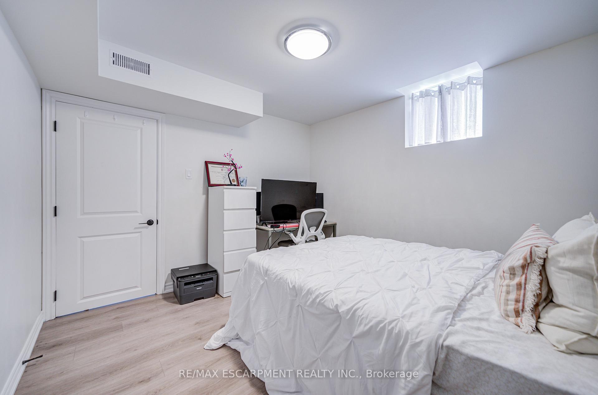 Photo 44 of 267 Fitzgerald Crescent, Milton, Dempsey — HOMEH