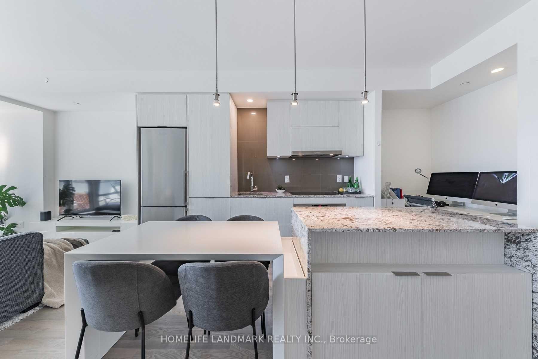 Photo 4 of Unit 1105, 1 Bloor Street E, Toronto, Church-Yonge Corridor — HOMEH