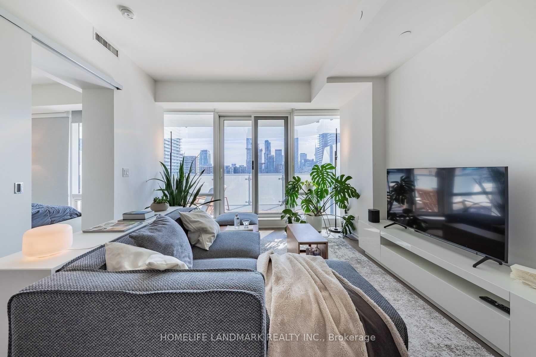 Photo 9 of Unit 1105, 1 Bloor Street E, Toronto, Church-Yonge Corridor — HOMEH