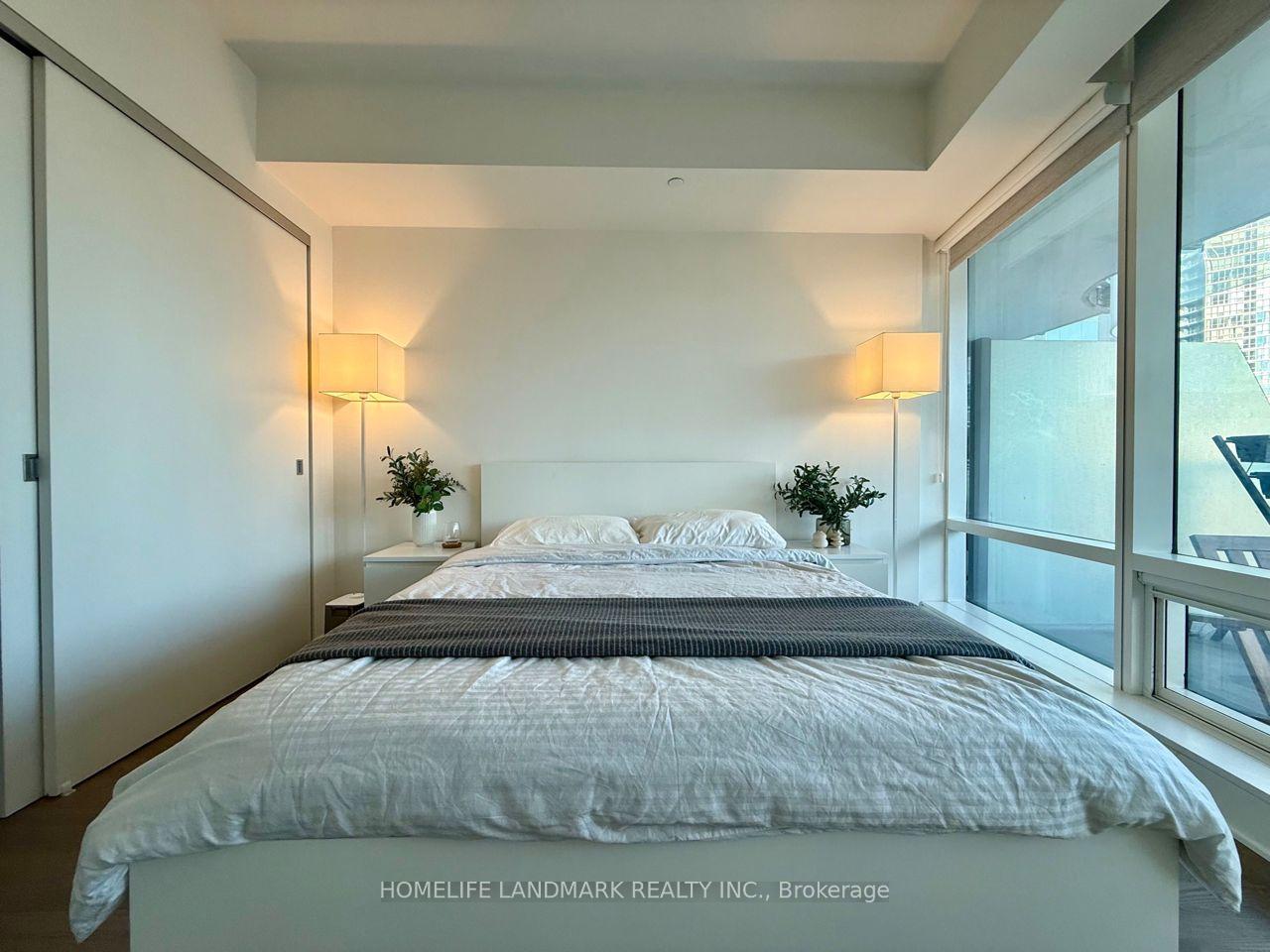 Photo 13 of Unit 1105, 1 Bloor Street E, Toronto, Church-Yonge Corridor — HOMEH