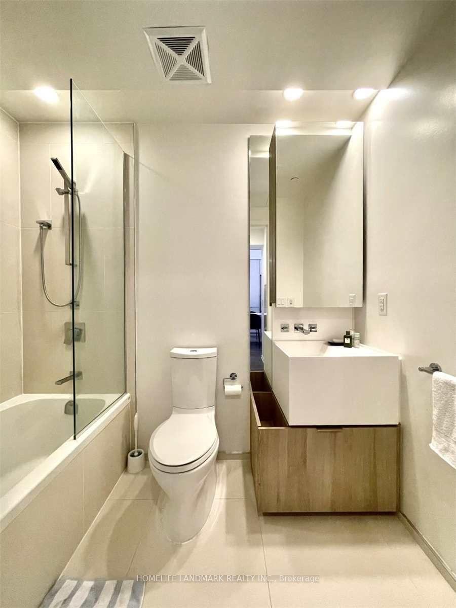Photo 14 of Unit 1105, 1 Bloor Street E, Toronto, Church-Yonge Corridor — HOMEH