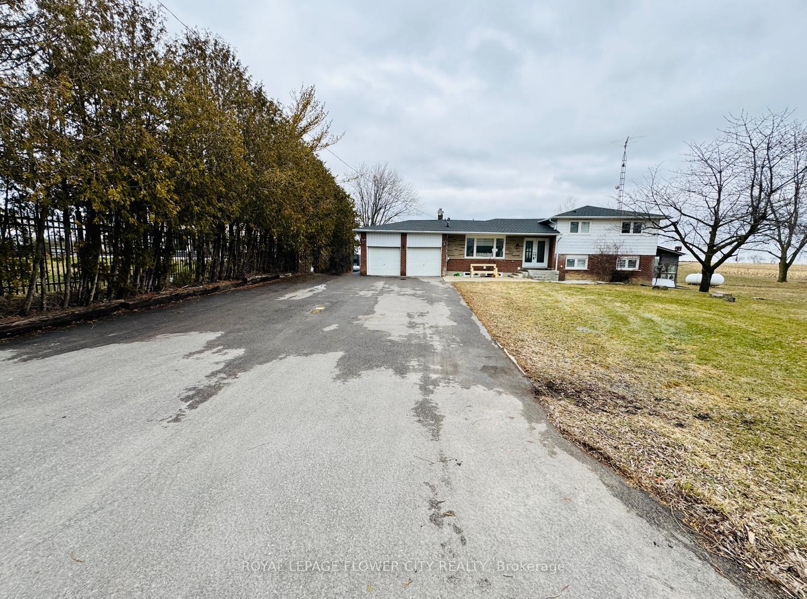 Photo 3 of 12753 Centreville Creek Road E, Caledon, Rural Caledon — HOMEH