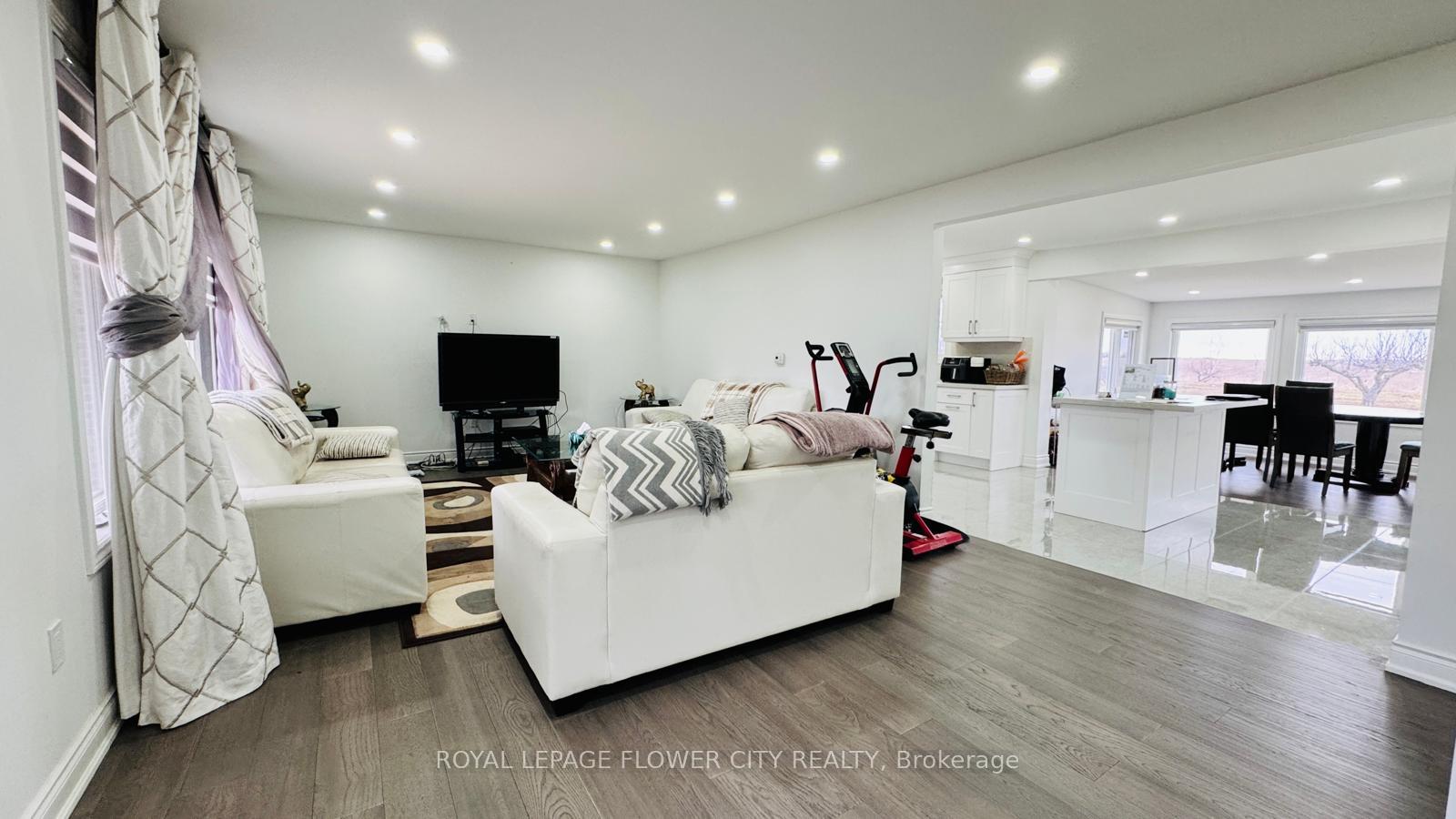 Photo 8 of 12753 Centreville Creek Road E, Caledon, Rural Caledon — HOMEH