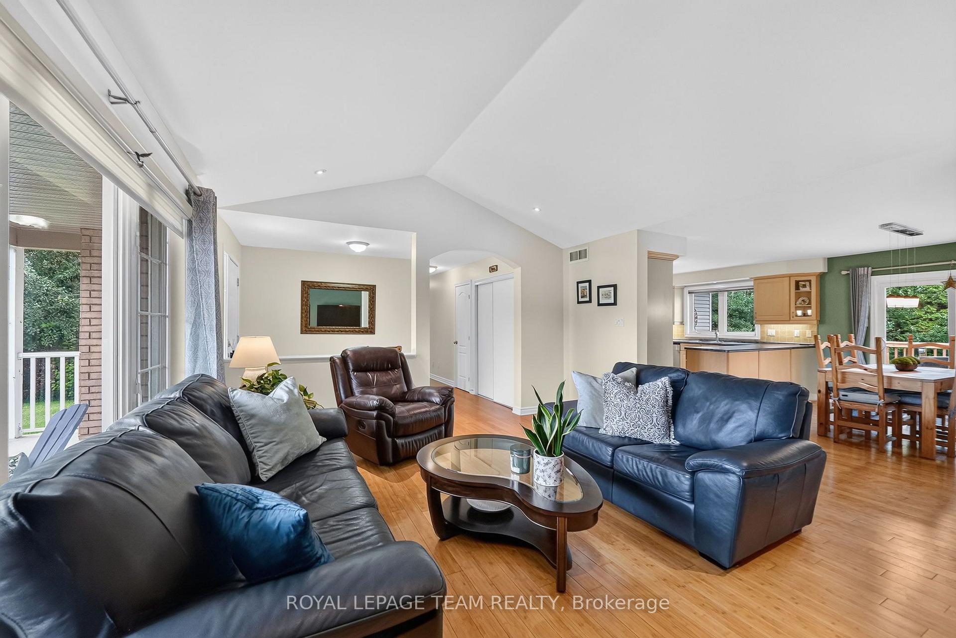 Photo 9 of 8115 Adam Baker Way, Ottawa, Osgoode Twp North of Reg Rd 6 — HOMEH