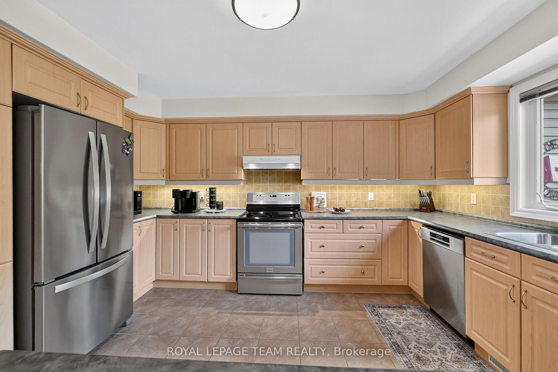 Photo 11 of 8115 Adam Baker Way, Ottawa, Osgoode Twp North of Reg Rd 6 — HOMEH