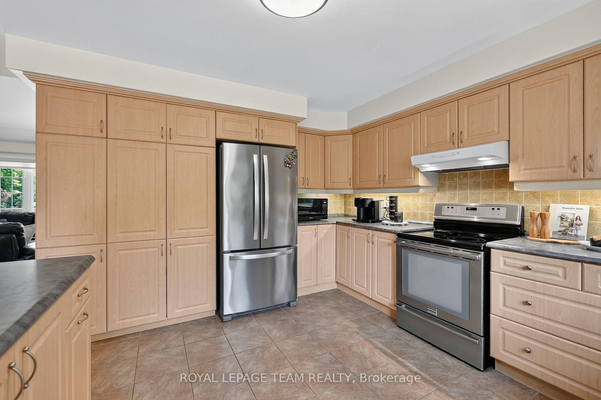 Photo 13 of 8115 Adam Baker Way, Ottawa, Osgoode Twp North of Reg Rd 6 — HOMEH