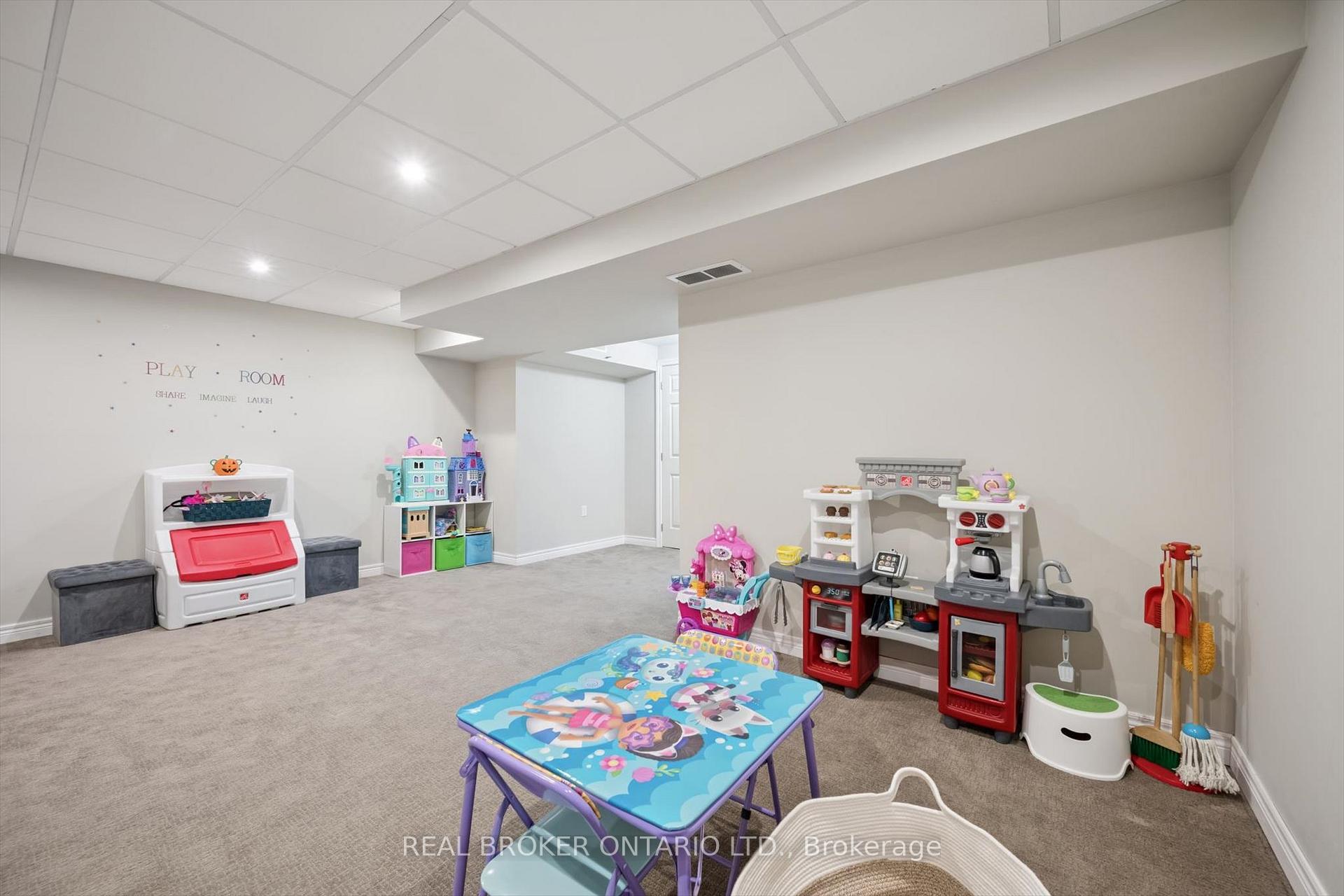 Photo 29 of 511 Dansbury Drive, Waterloo, Lexington — HOMEH