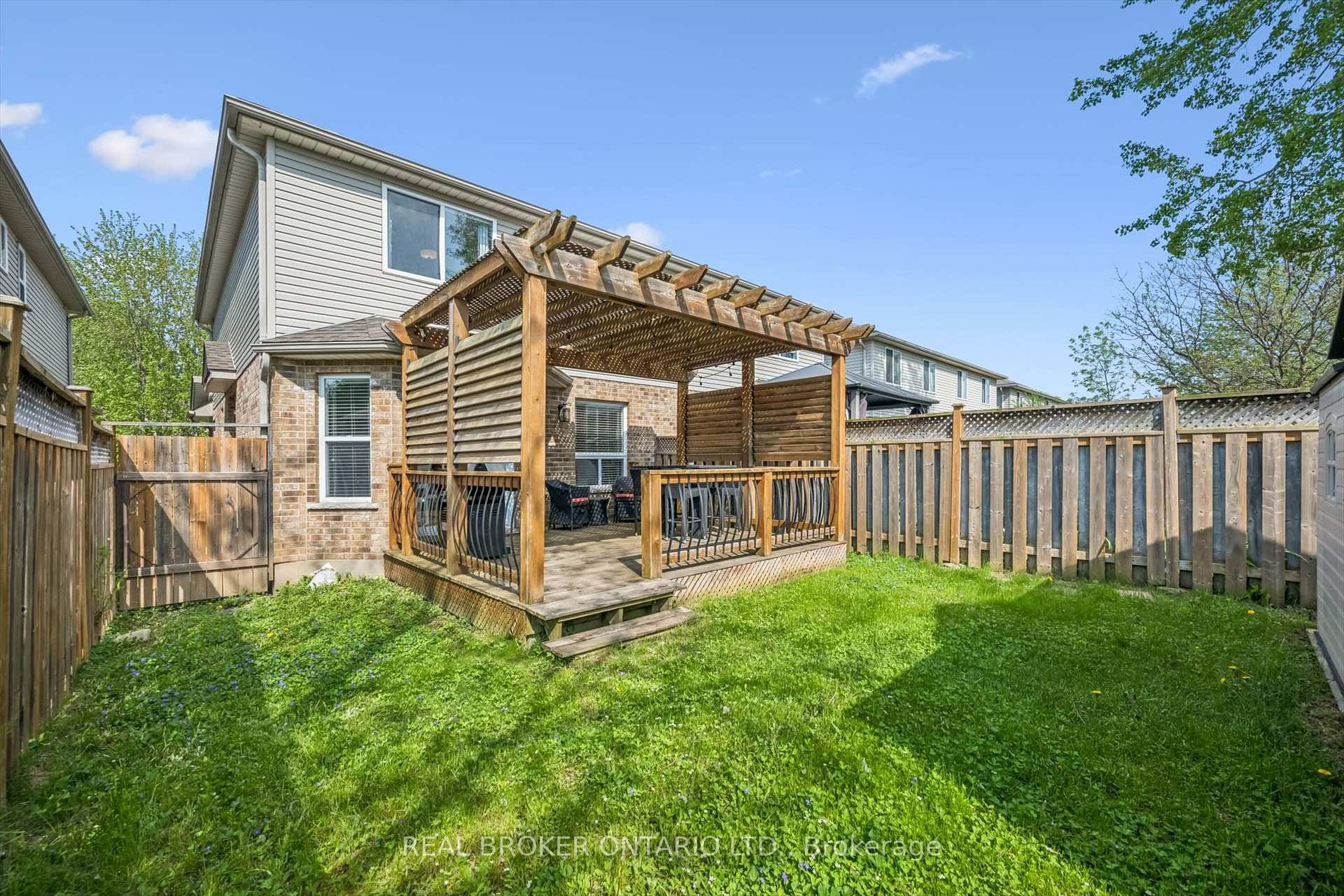 Photo 36 of 511 Dansbury Drive, Waterloo, Lexington — HOMEH