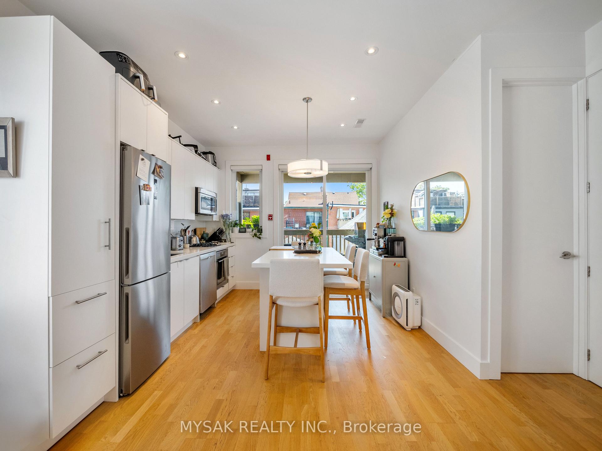 Photo 71 of 427 Crawford Street, Toronto, Palmerston-Little Italy — HOMEH