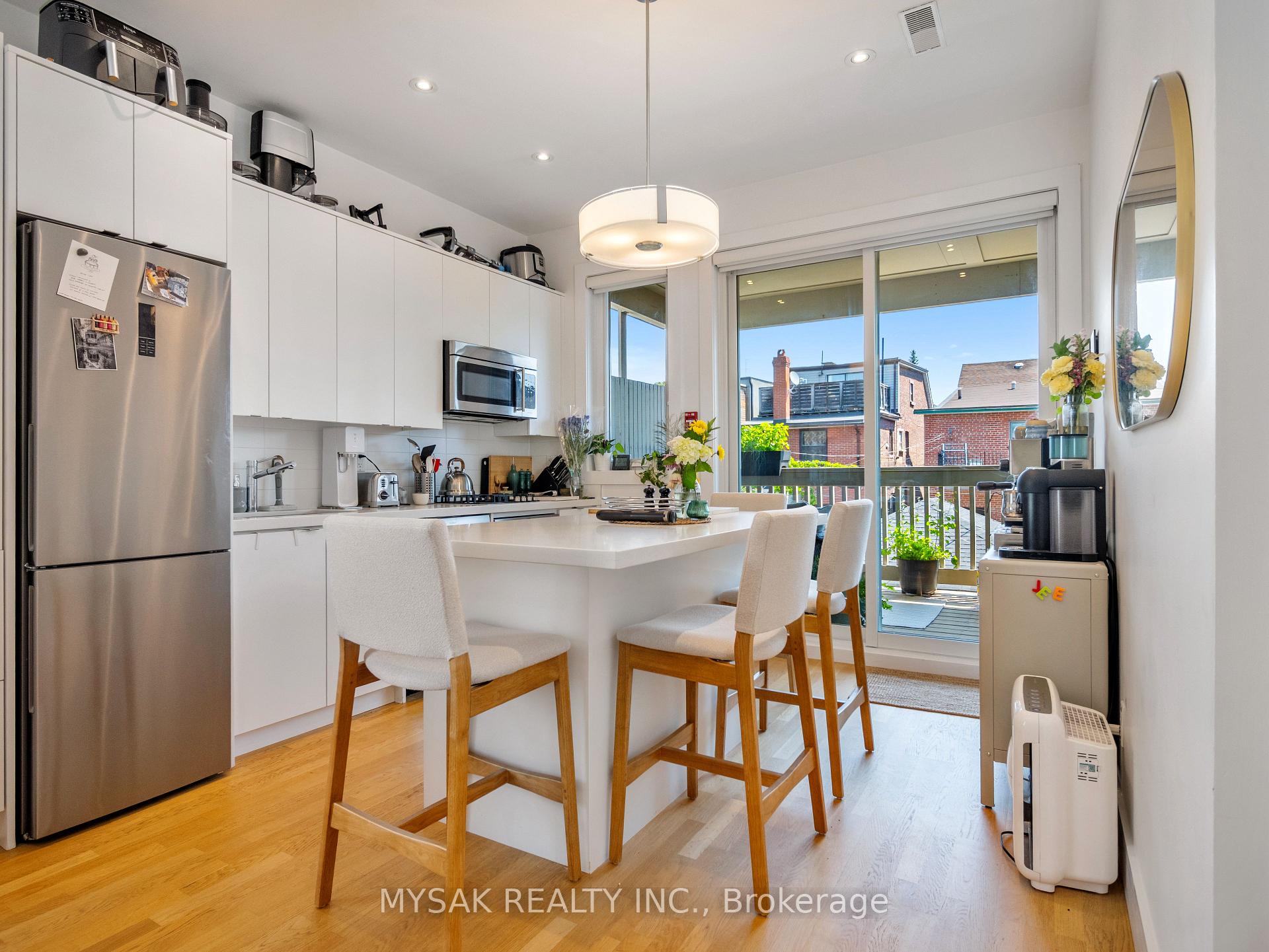 Photo 80 of 427 Crawford Street, Toronto, Palmerston-Little Italy — HOMEH