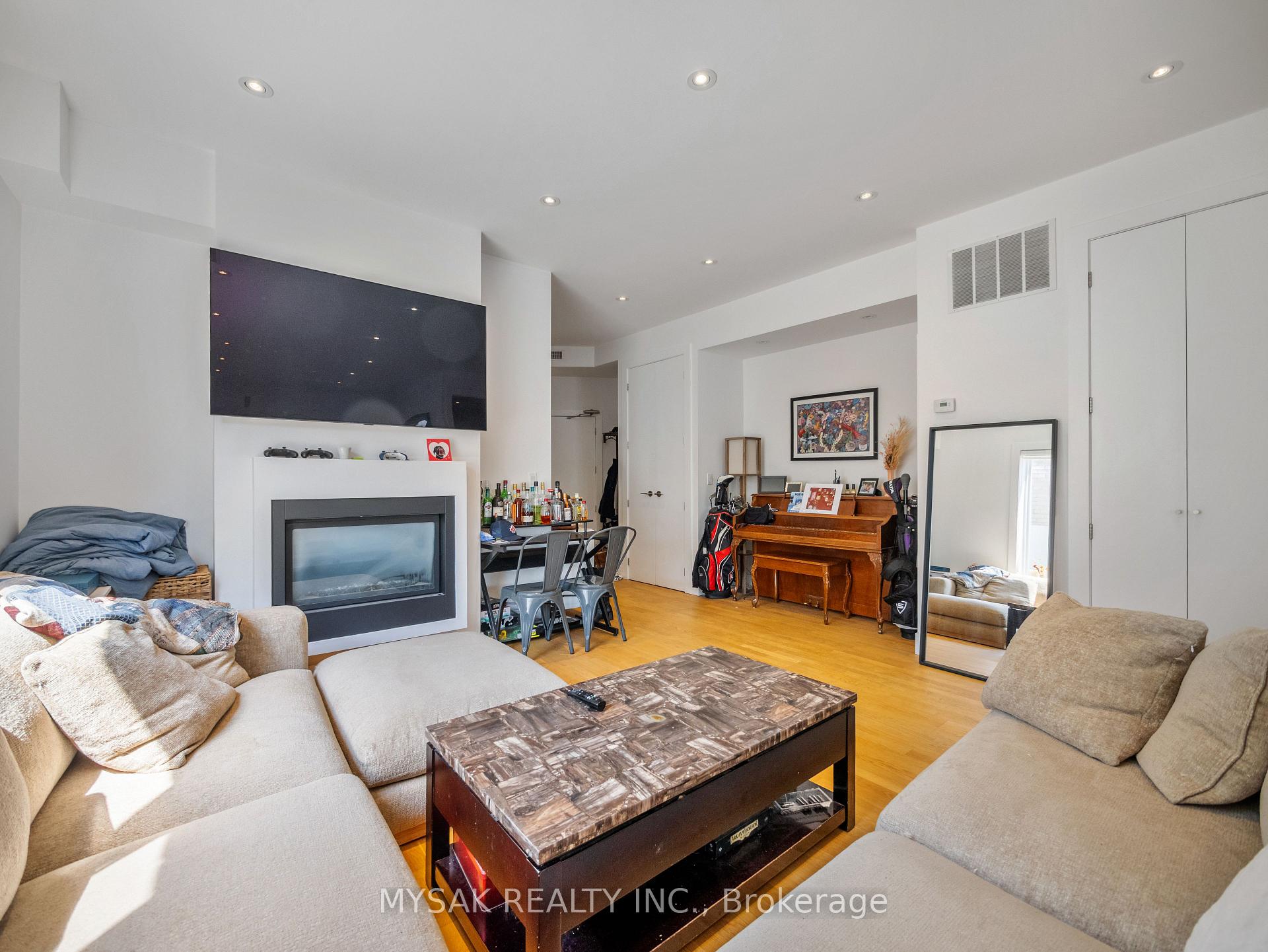 Photo 89 of 427 Crawford Street, Toronto, Palmerston-Little Italy — HOMEH