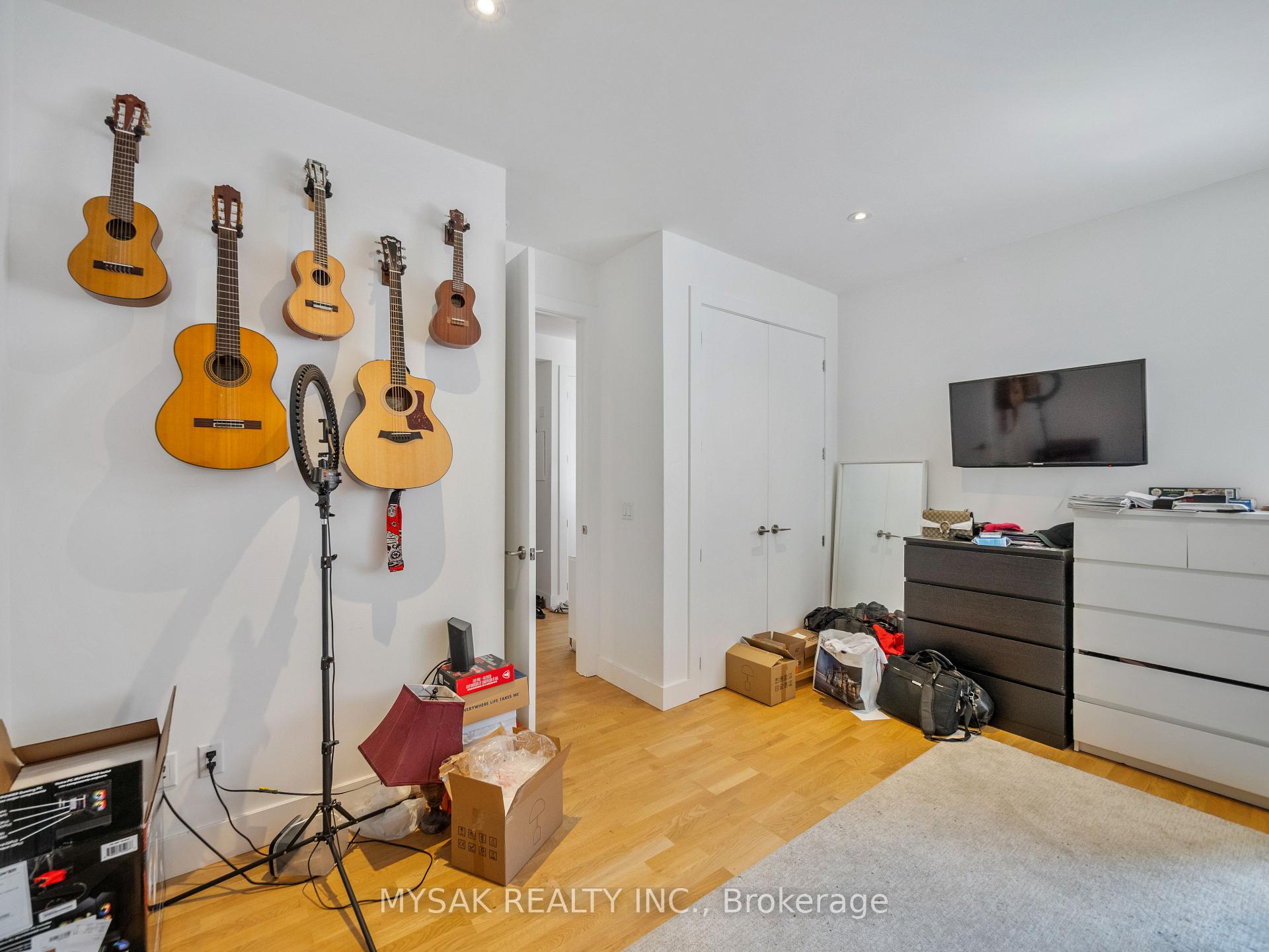 Photo 98 of 427 Crawford Street, Toronto, Palmerston-Little Italy — HOMEH
