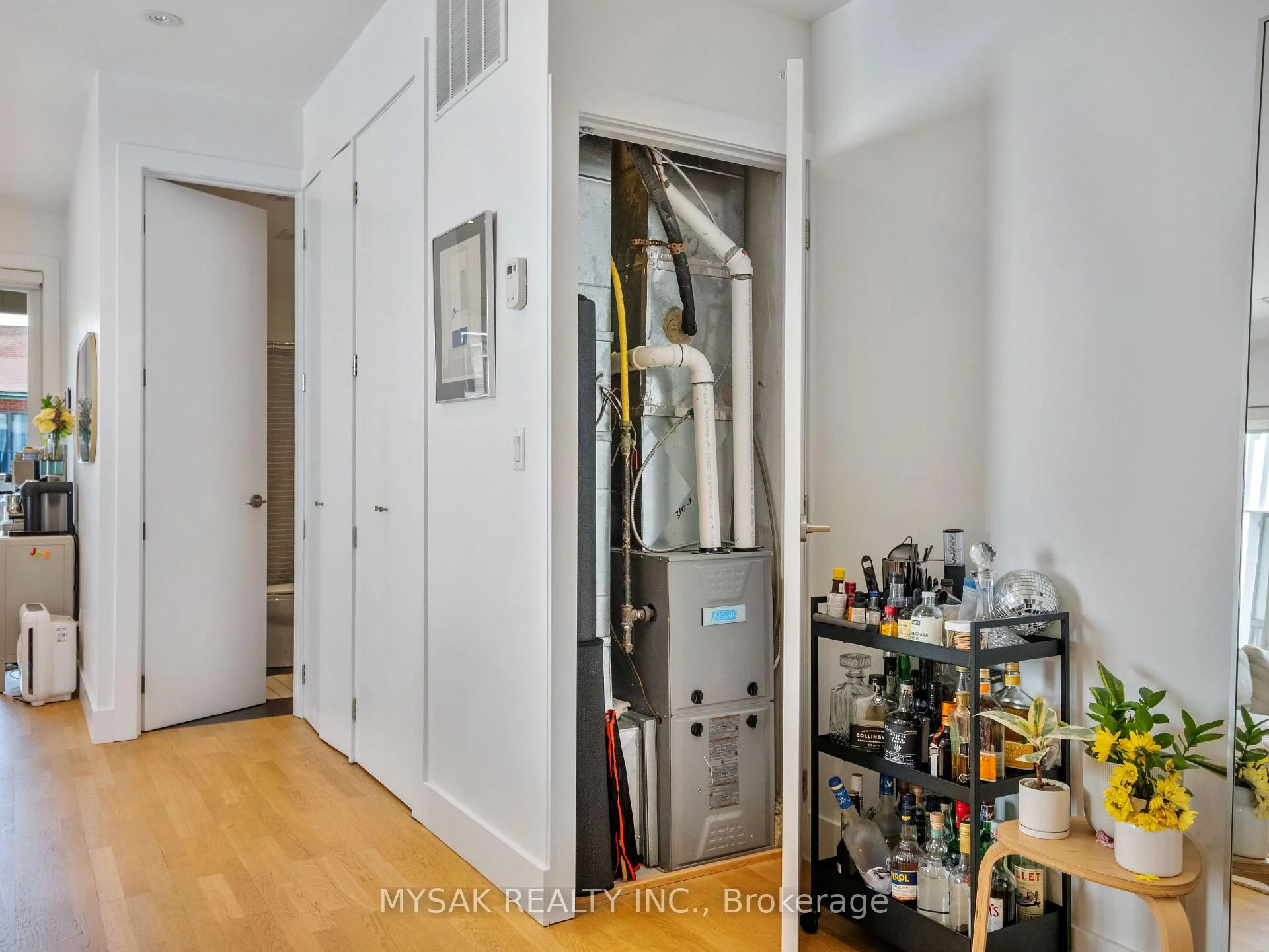 Photo 28 of 427 Crawford Street, Toronto, Palmerston-Little Italy — HOMEH