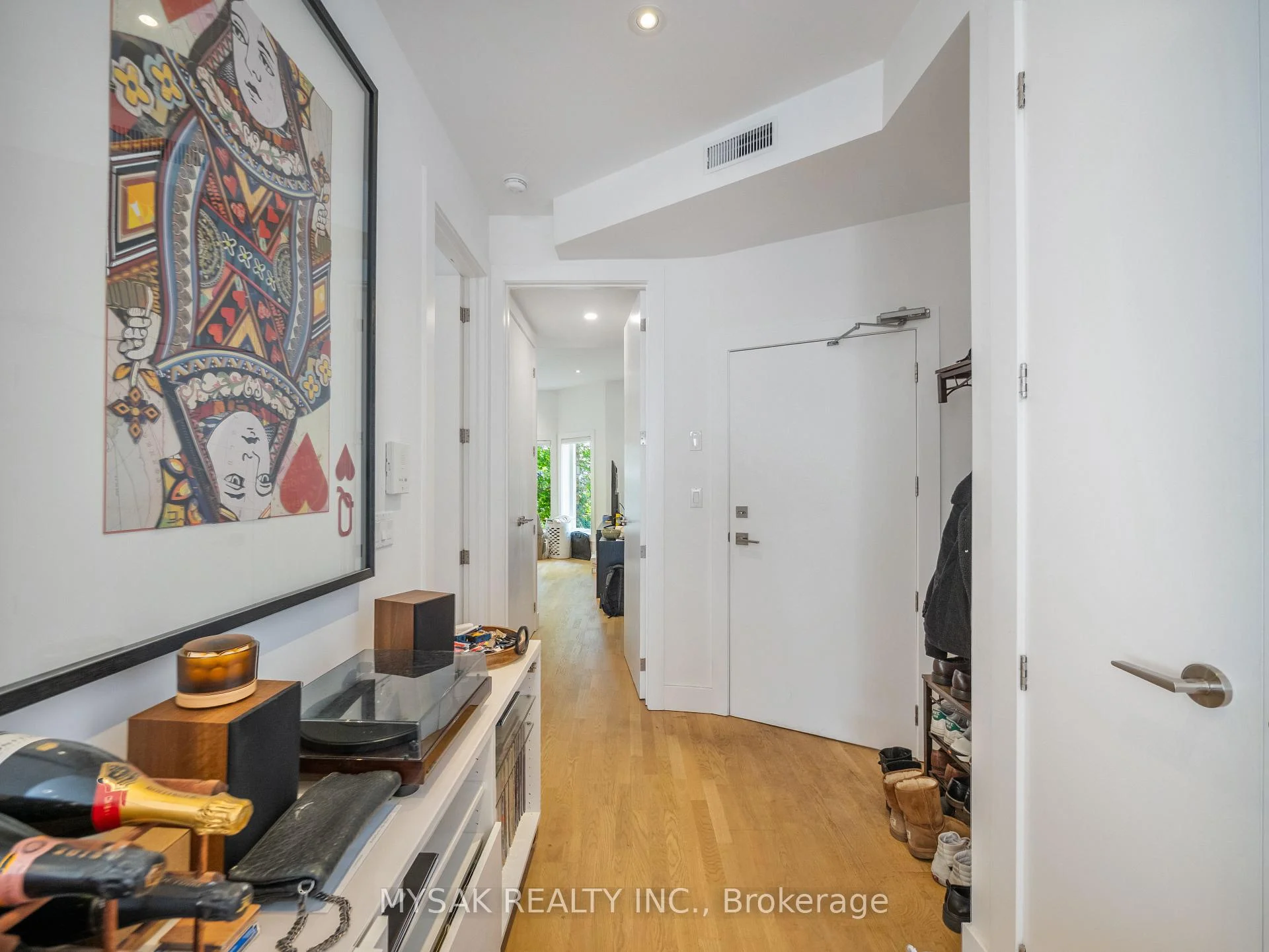Photo 33 of 427 Crawford Street, Toronto, Palmerston-Little Italy — HOMEH