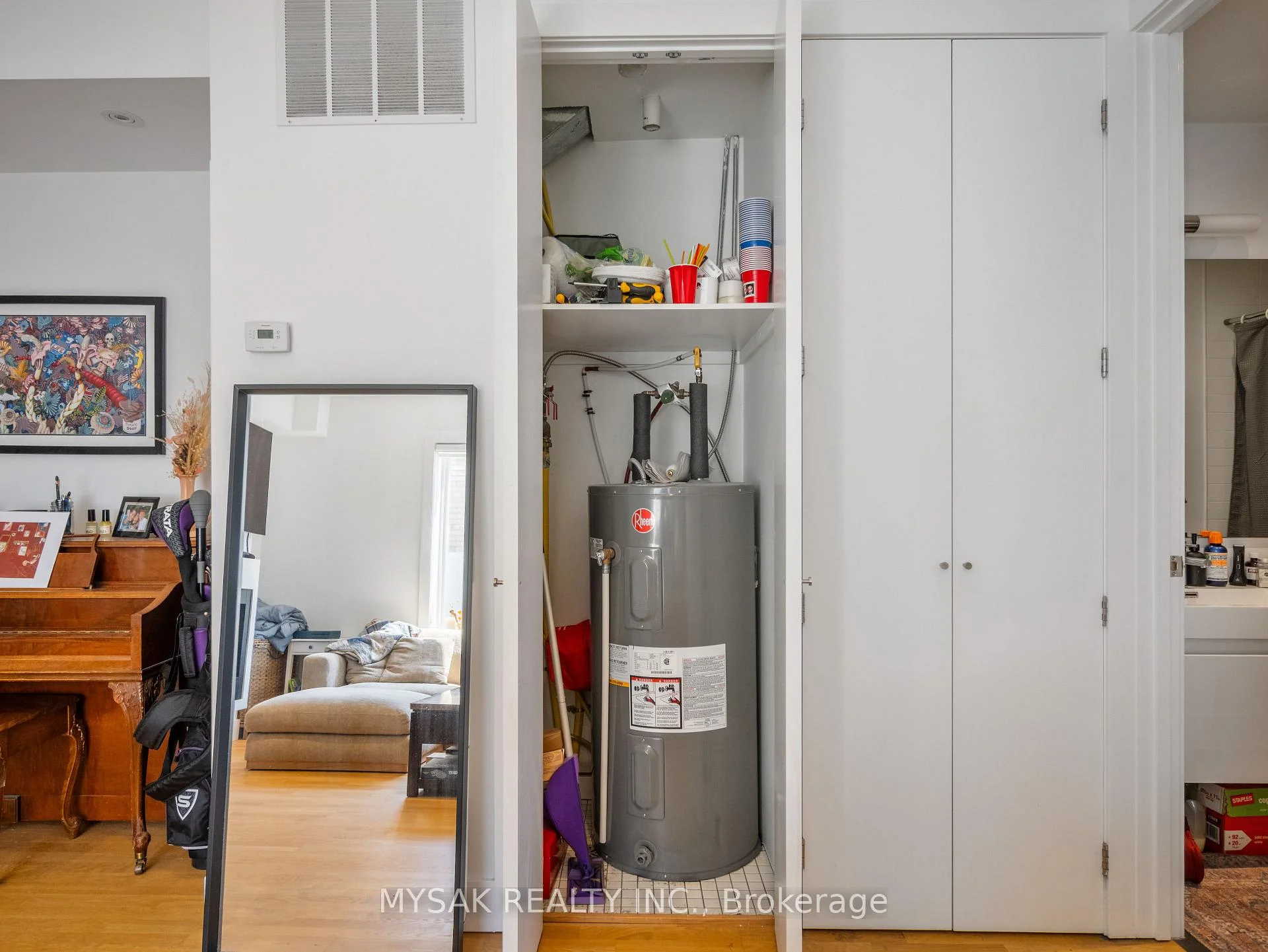 Photo 43 of 427 Crawford Street, Toronto, Palmerston-Little Italy — HOMEH