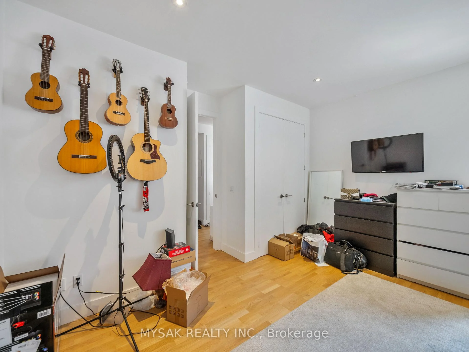 Photo 49 of 427 Crawford Street, Toronto, Palmerston-Little Italy — HOMEH
