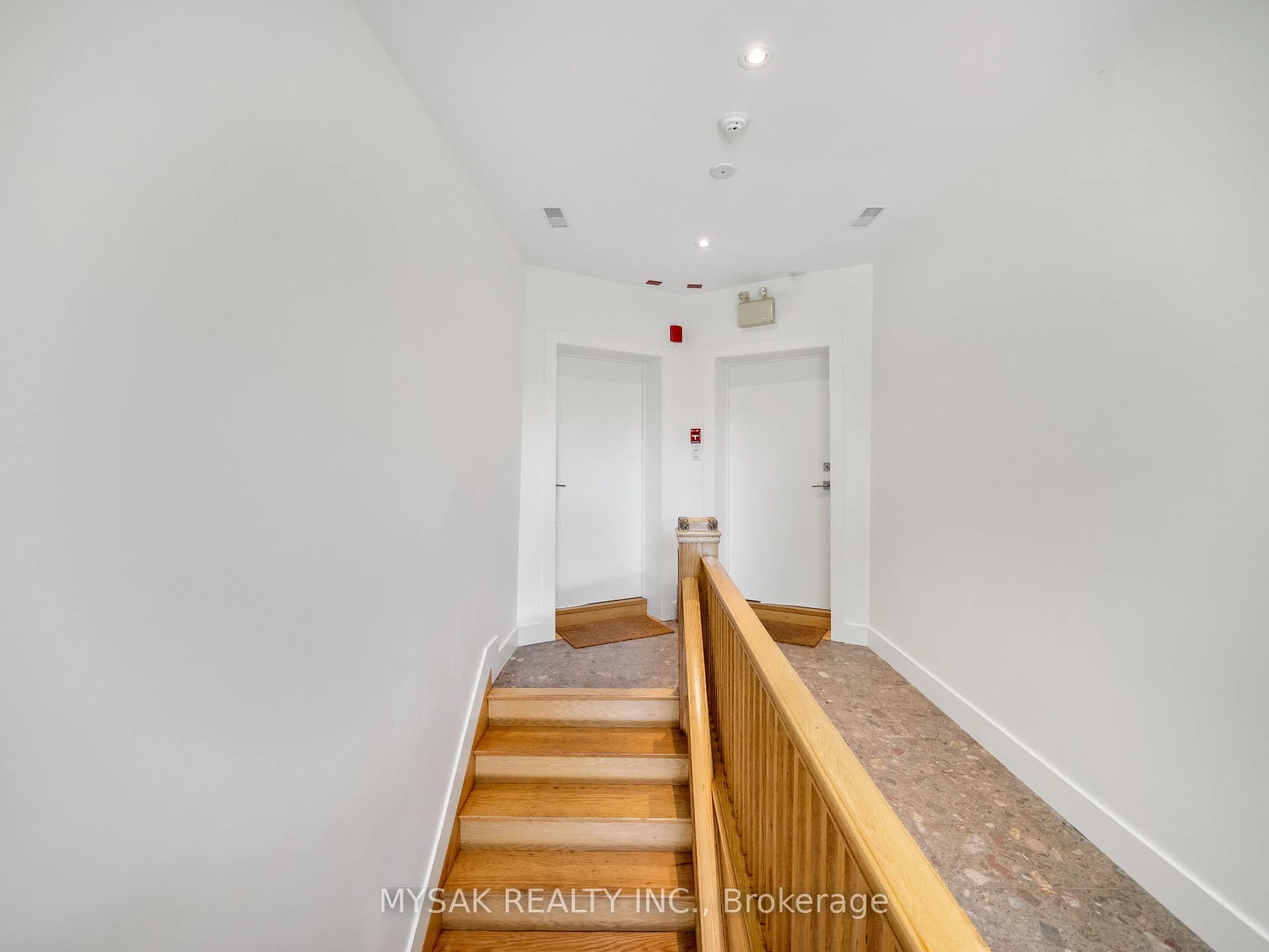 Photo 61 of 427 Crawford Street, Toronto, Palmerston-Little Italy — HOMEH