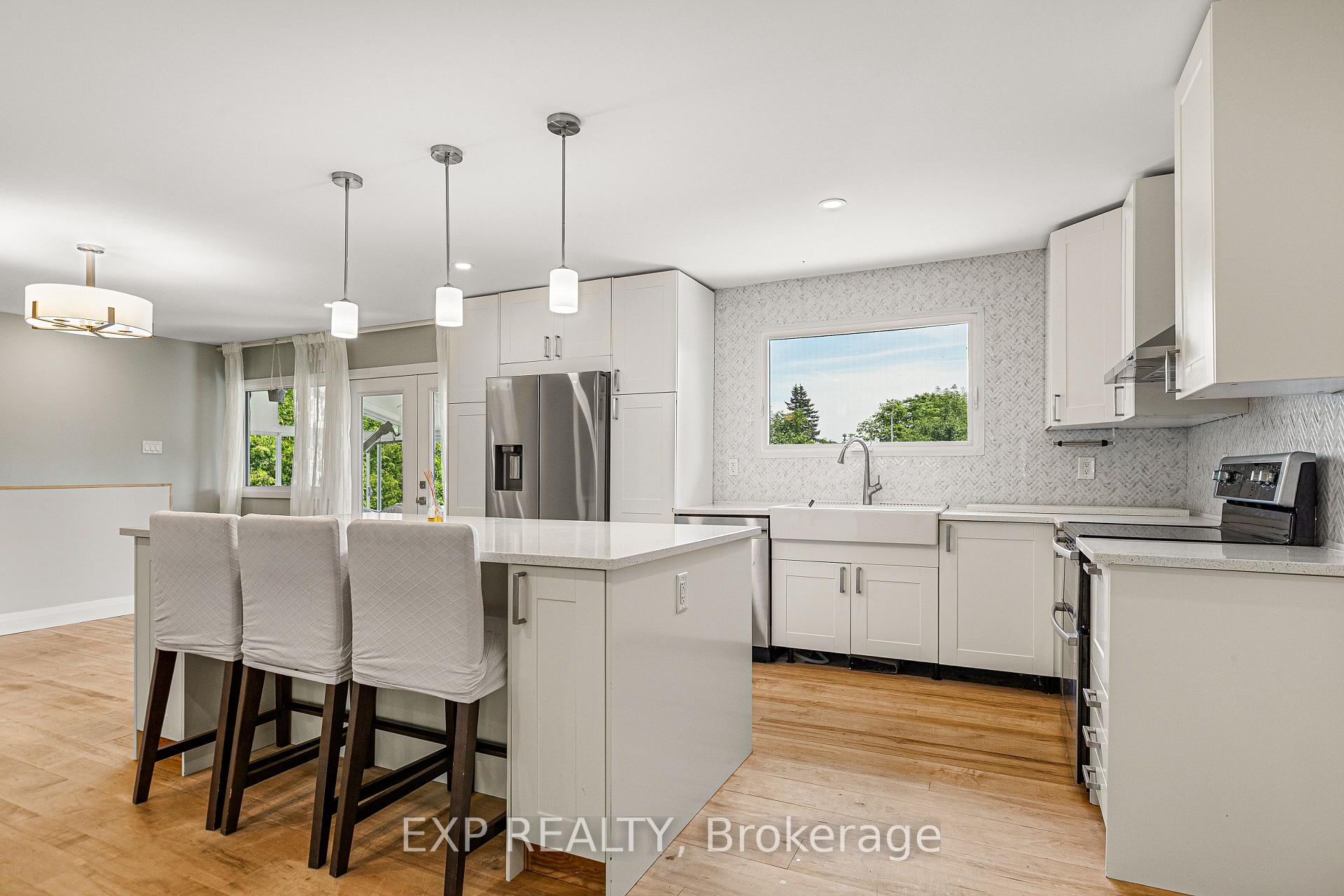 Photo 12 of 10 Queen Anne Crescent, Ottawa, Barrhaven East — HOMEH